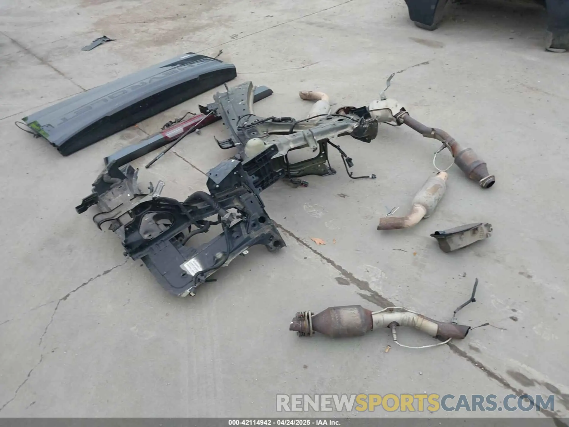 11 Photograph of a damaged car 1GCUYDET4MZ417076 CHEVROLET SILVERADO 1500 2021