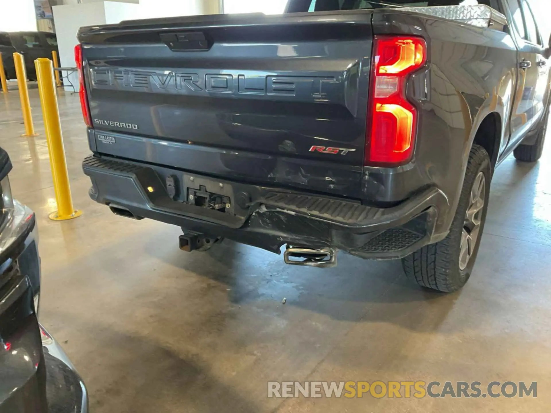 25 Photograph of a damaged car 1GCUYEED0MZ145558 CHEVROLET SILVERADO 1500 2021