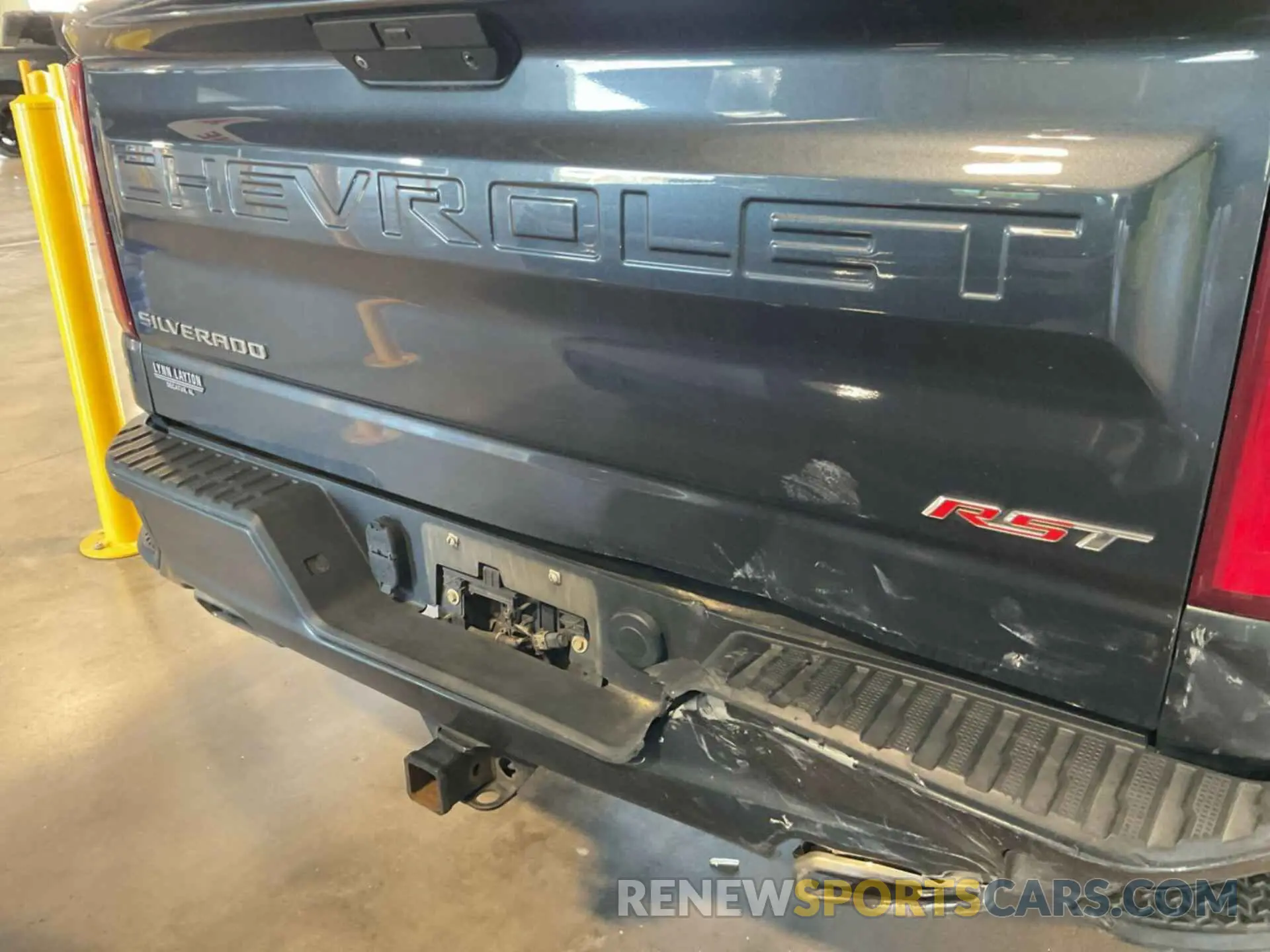 26 Photograph of a damaged car 1GCUYEED0MZ145558 CHEVROLET SILVERADO 1500 2021