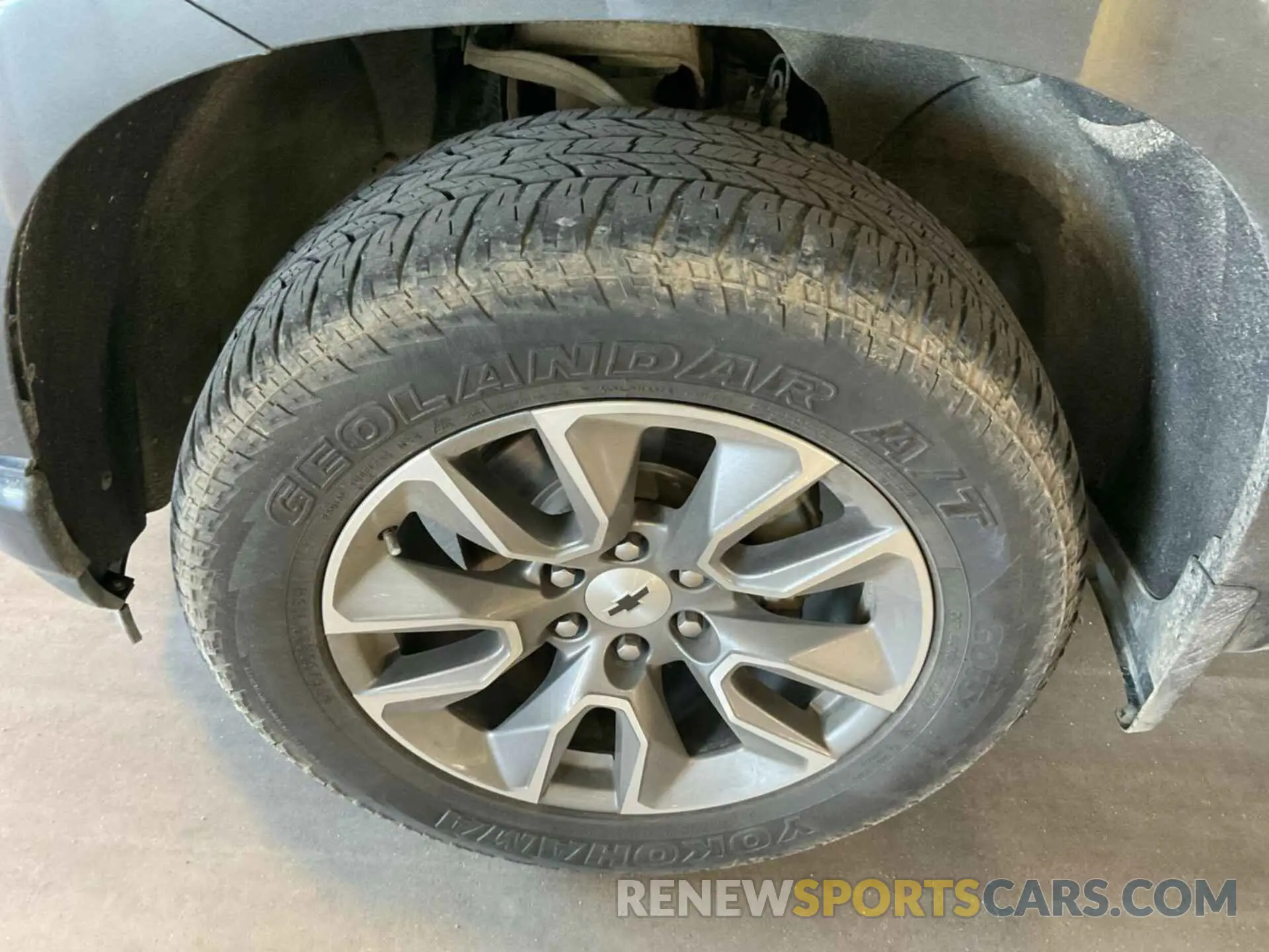 6 Photograph of a damaged car 1GCUYEED0MZ145558 CHEVROLET SILVERADO 1500 2021