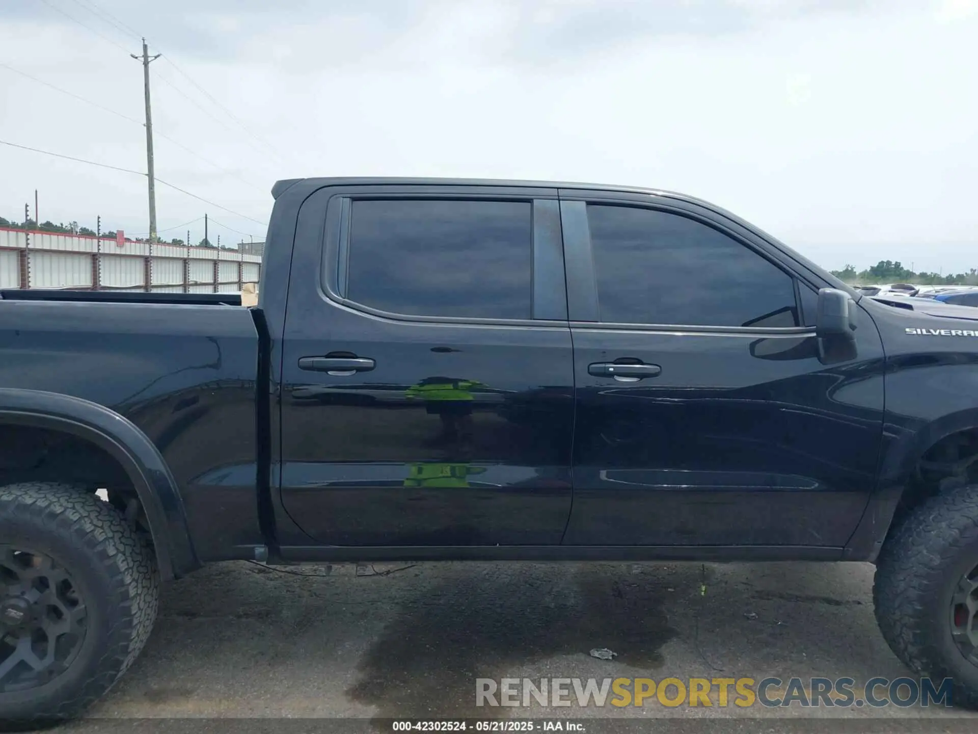 13 Photograph of a damaged car 1GCUYEED2MZ182286 CHEVROLET SILVERADO 1500 2021