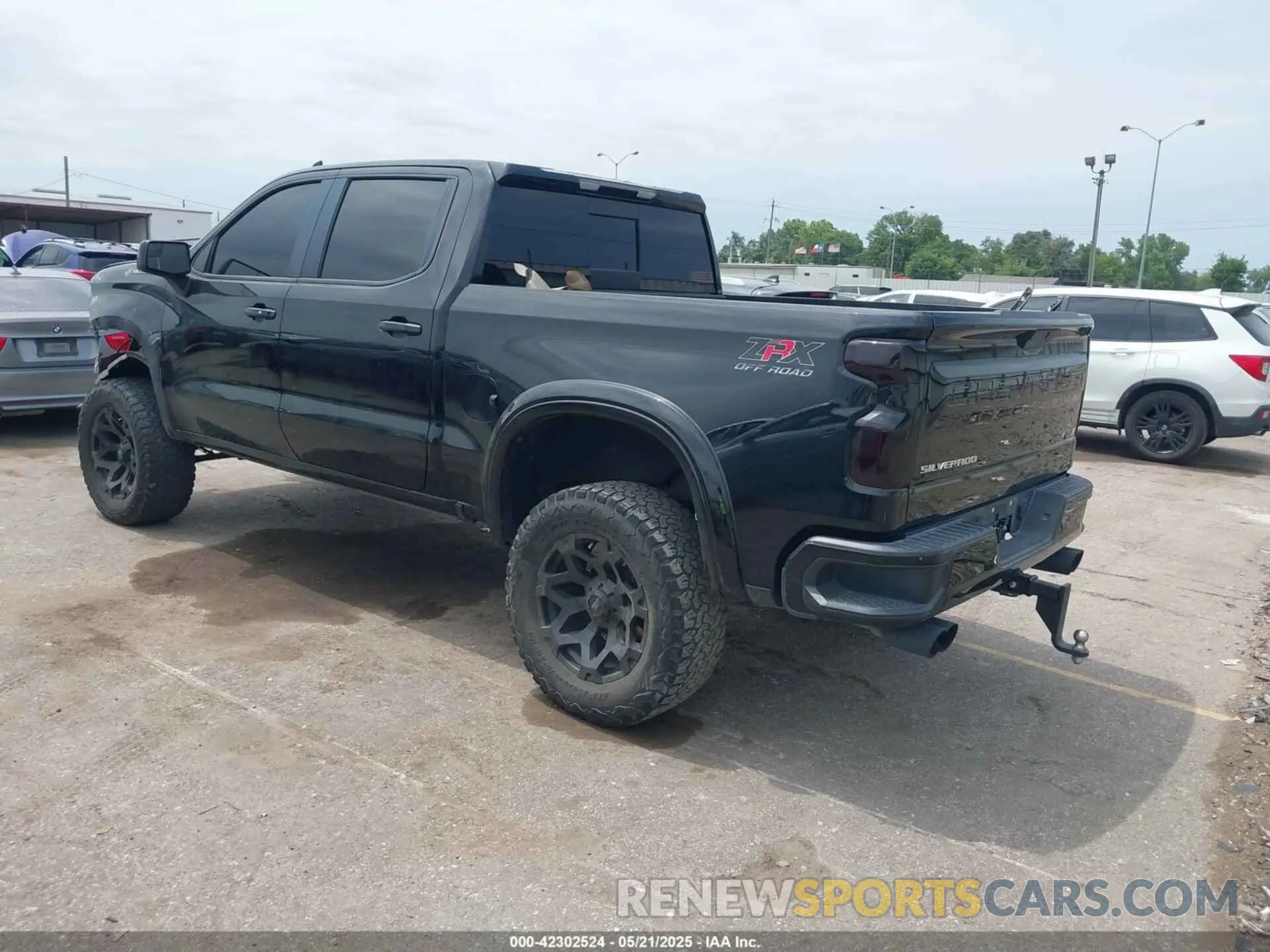 3 Photograph of a damaged car 1GCUYEED2MZ182286 CHEVROLET SILVERADO 1500 2021