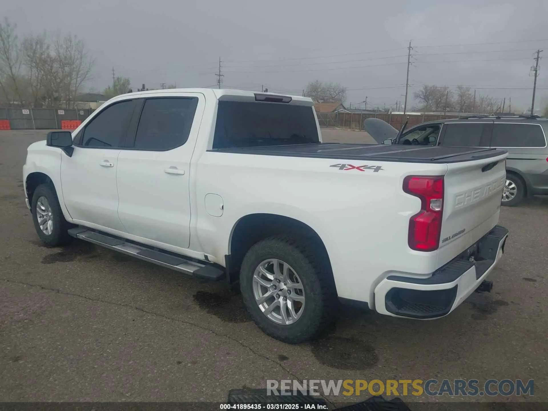 3 Photograph of a damaged car 1GCUYEED5MZ102513 CHEVROLET SILVERADO 1500 2021