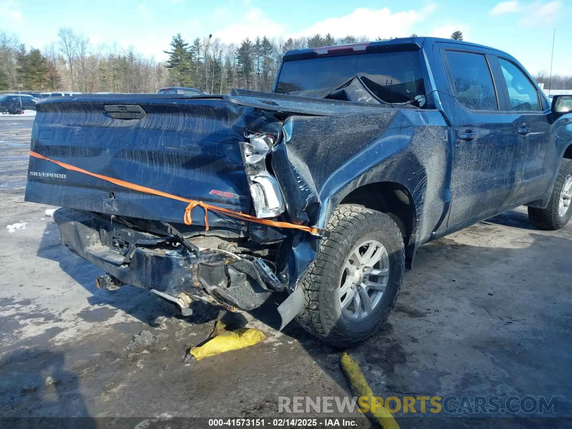 4 Photograph of a damaged car 1GCUYEED5MZ177891 CHEVROLET SILVERADO 1500 2021