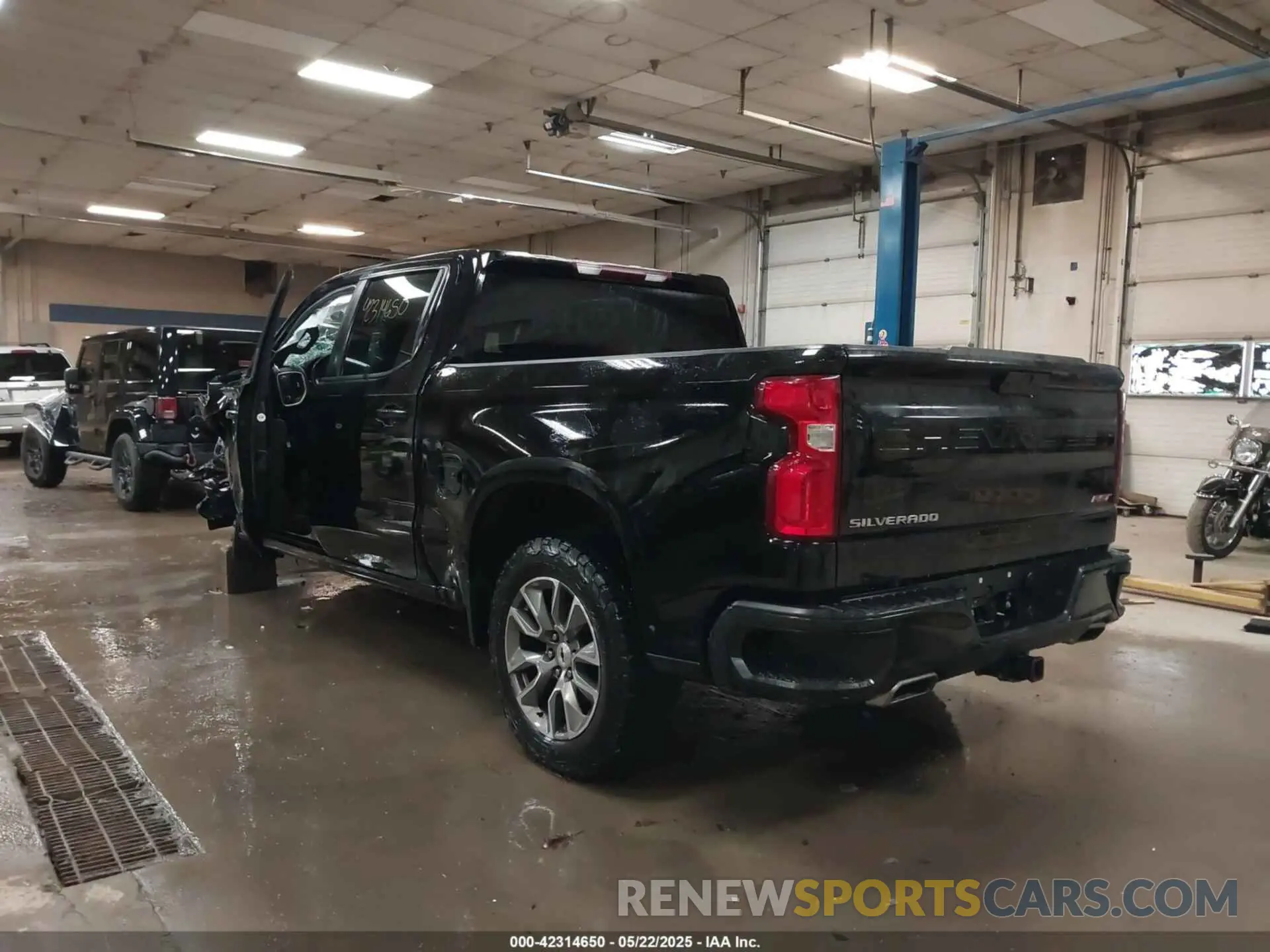 3 Photograph of a damaged car 1GCUYEED8MZ434820 CHEVROLET SILVERADO 1500 2021