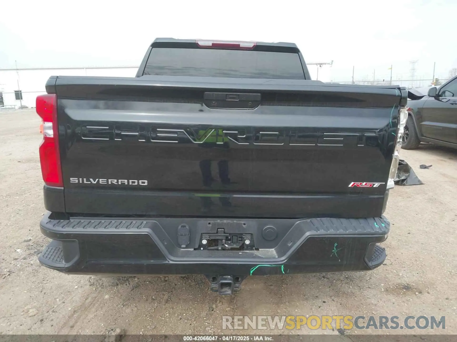 16 Photograph of a damaged car 1GCUYEED9MZ419064 CHEVROLET SILVERADO 1500 2021