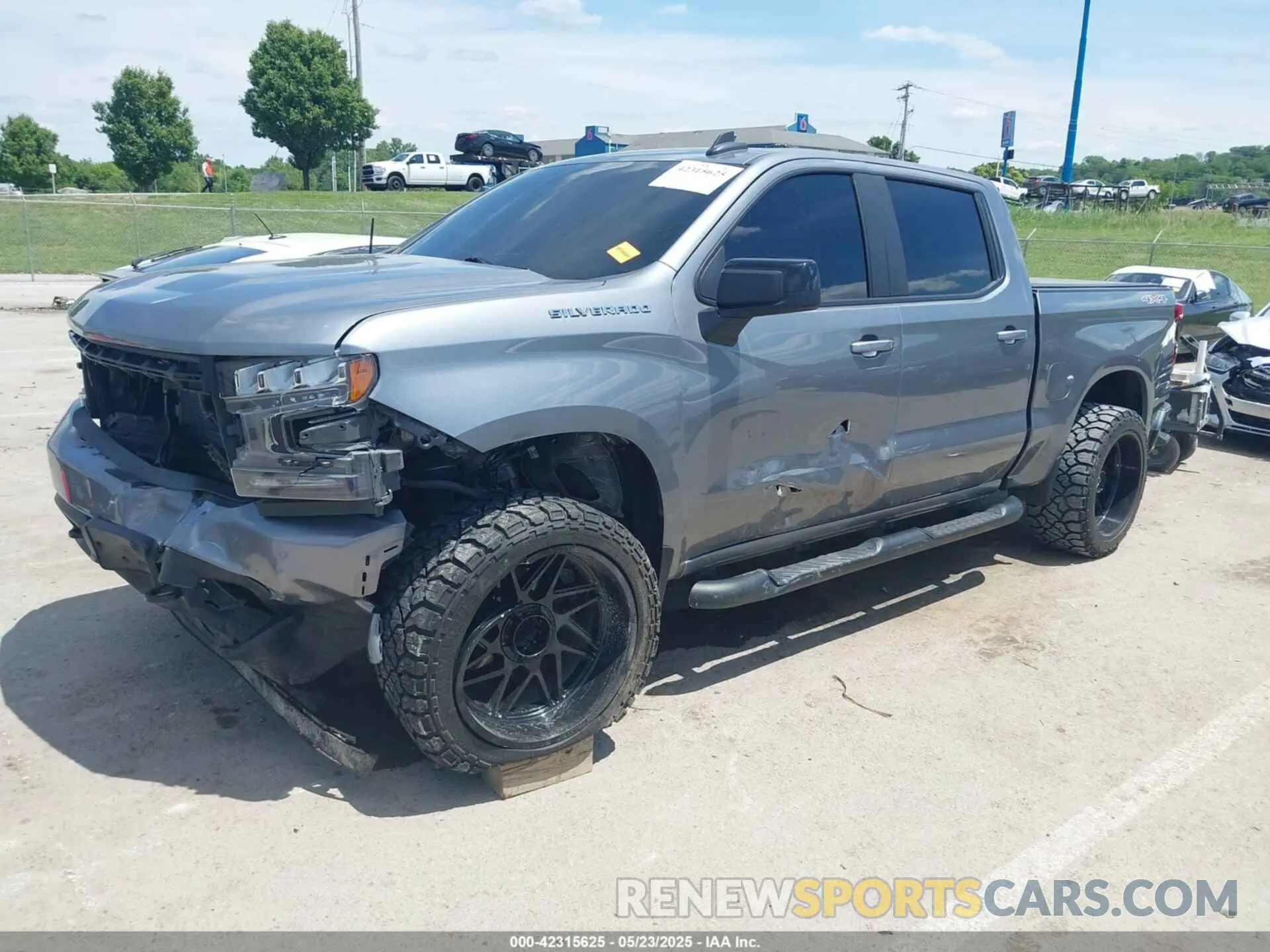 2 Photograph of a damaged car 1GCUYEEDXMZ127679 CHEVROLET SILVERADO 1500 2021