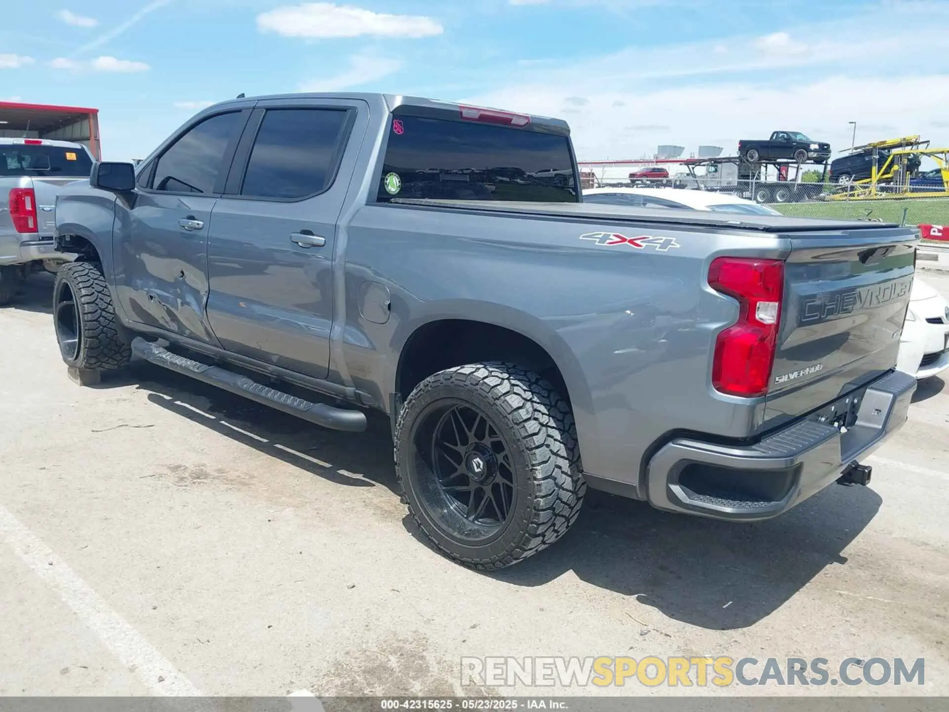 3 Photograph of a damaged car 1GCUYEEDXMZ127679 CHEVROLET SILVERADO 1500 2021