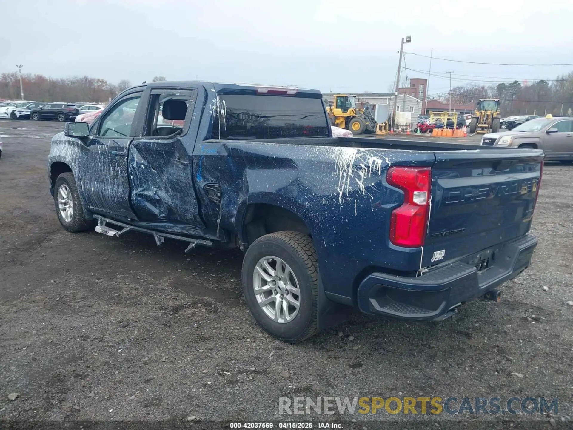 17 Photograph of a damaged car 1GCUYEEL4MZ427838 CHEVROLET SILVERADO 1500 2021