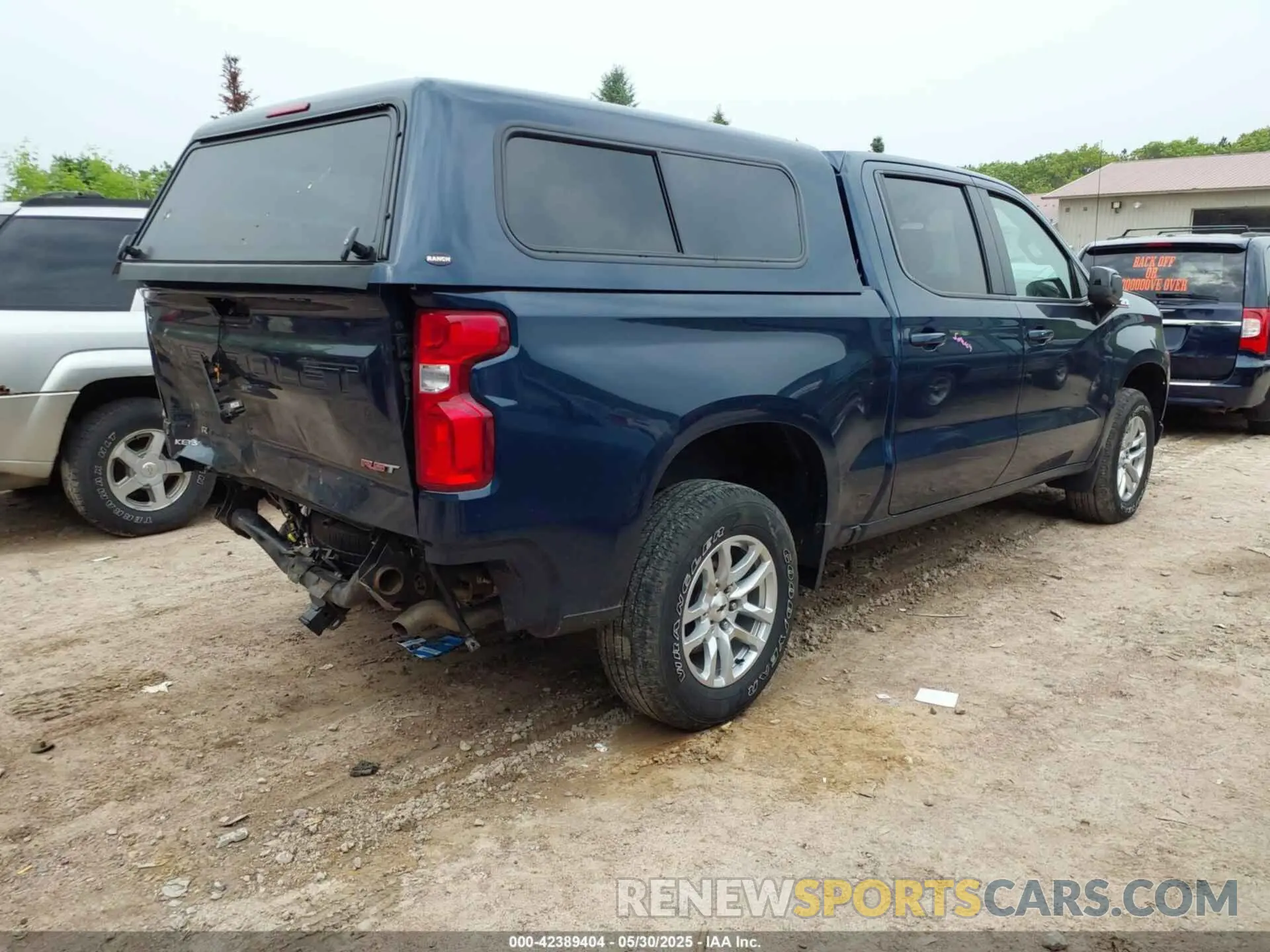 4 Photograph of a damaged car 1GCUYEET1MZ355223 CHEVROLET SILVERADO 1500 2021