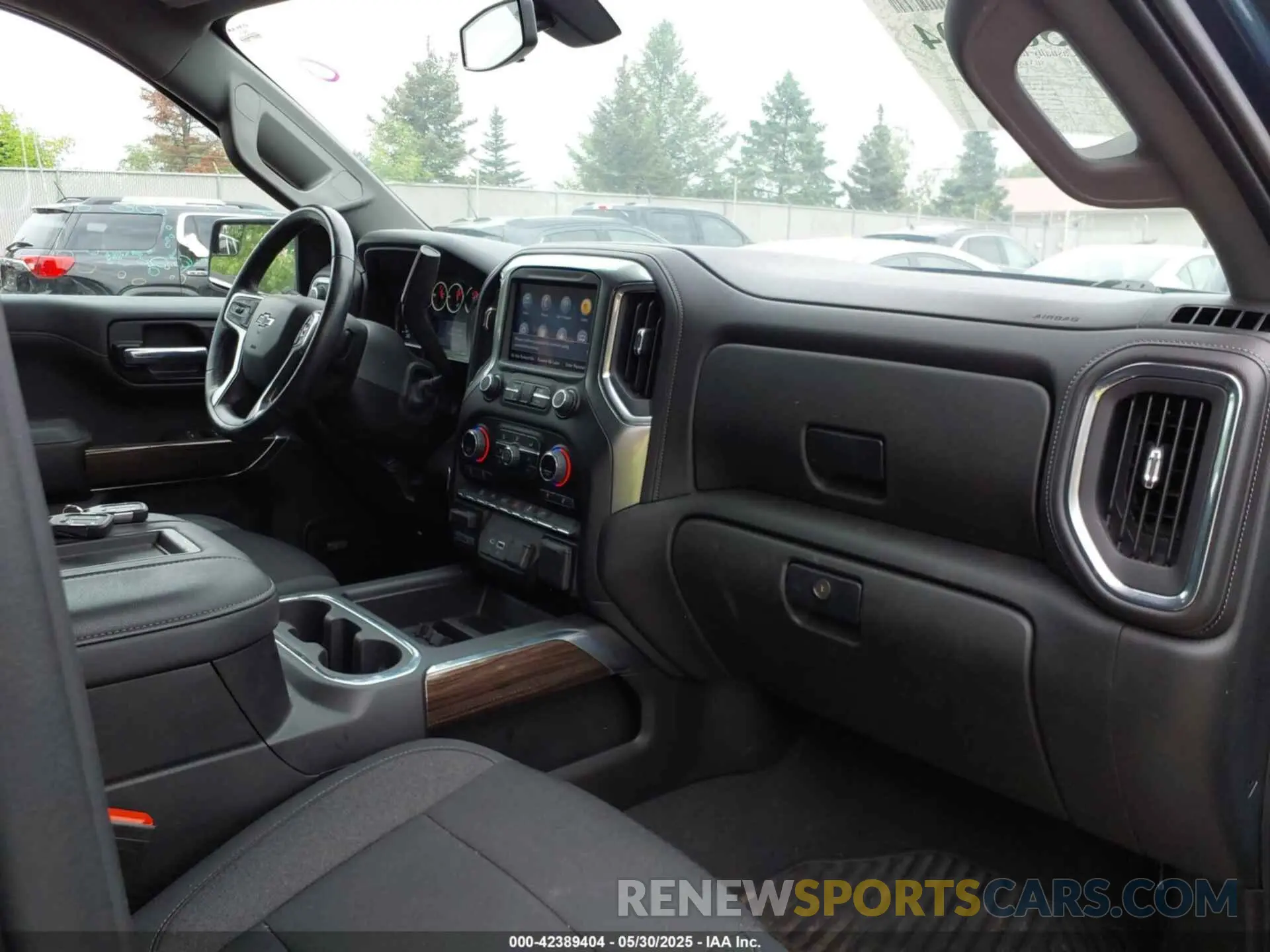 5 Photograph of a damaged car 1GCUYEET1MZ355223 CHEVROLET SILVERADO 1500 2021