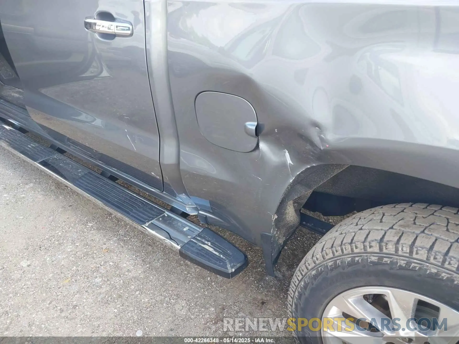 6 Photograph of a damaged car 1GCUYGED1MZ200112 CHEVROLET SILVERADO 1500 2021