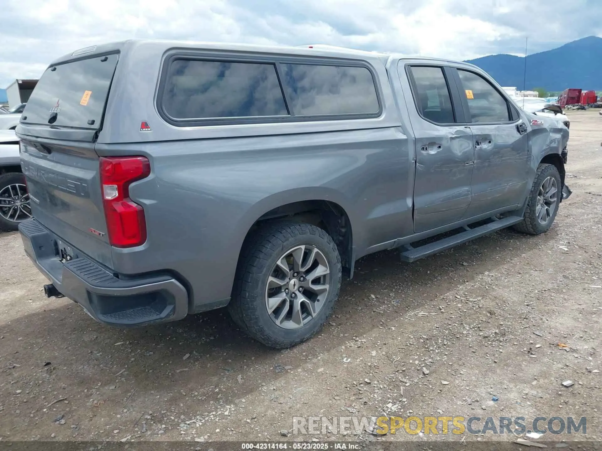 4 Photograph of a damaged car 1GCVYEET5MZ174422 CHEVROLET SILVERADO 1500 2021