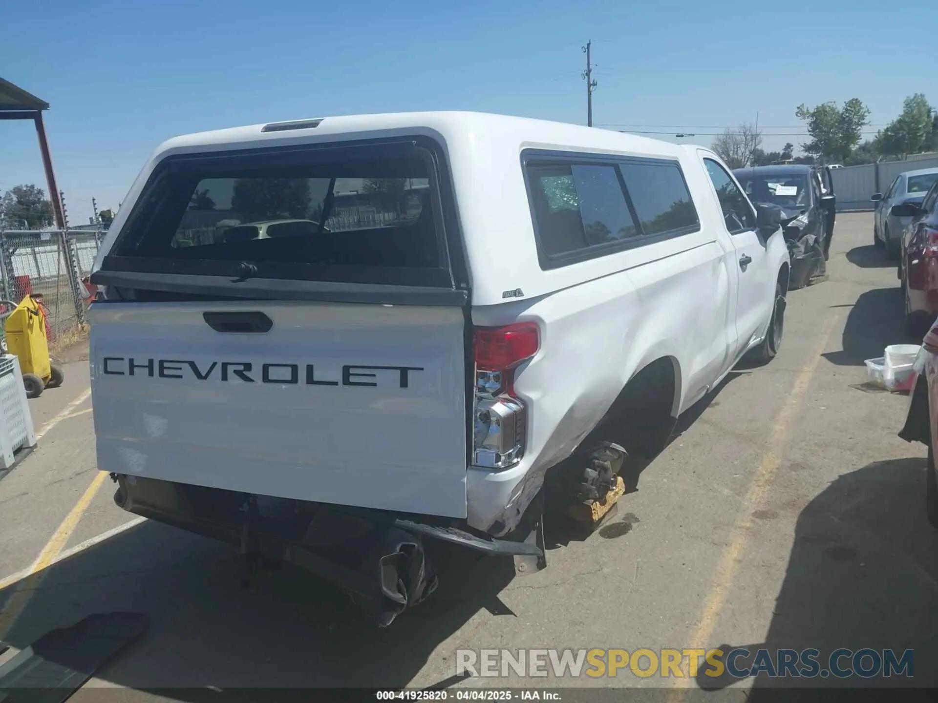 4 Photograph of a damaged car 3GCNWAEF1MG338516 CHEVROLET SILVERADO 1500 2021