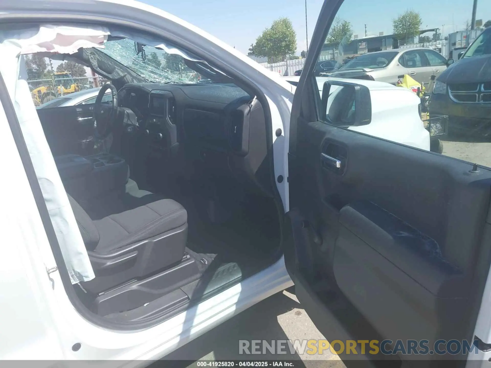 5 Photograph of a damaged car 3GCNWAEF1MG338516 CHEVROLET SILVERADO 1500 2021