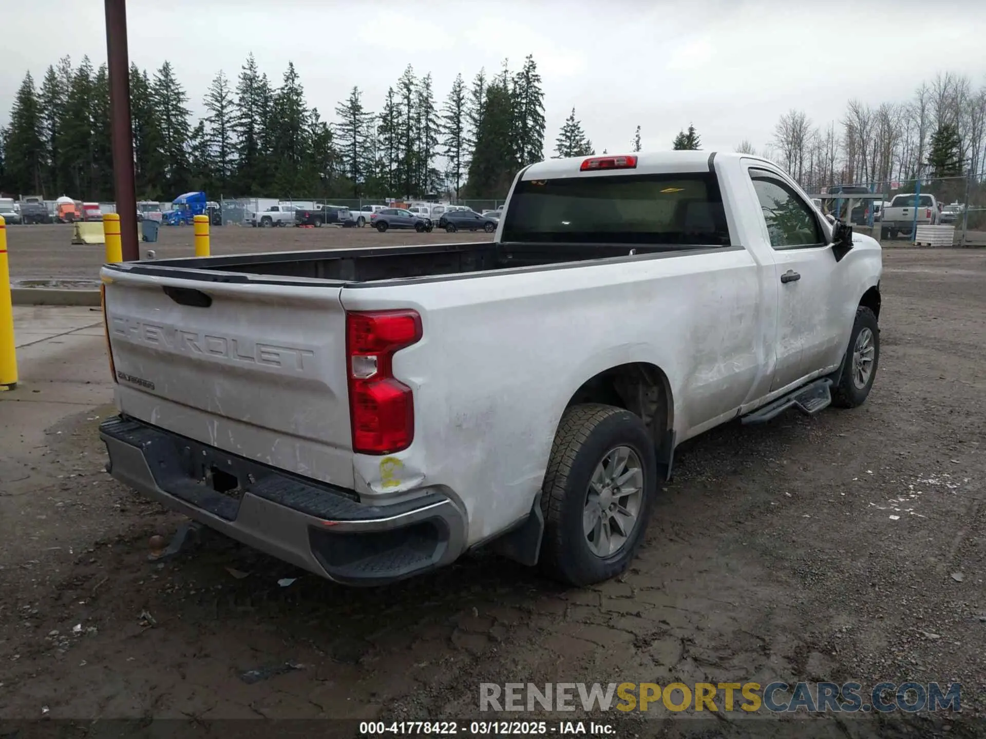 4 Photograph of a damaged car 3GCNWAEF4MG303016 CHEVROLET SILVERADO 1500 2021