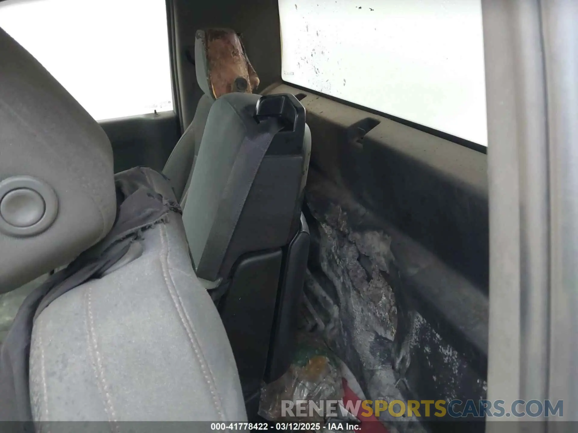 8 Photograph of a damaged car 3GCNWAEF4MG303016 CHEVROLET SILVERADO 1500 2021