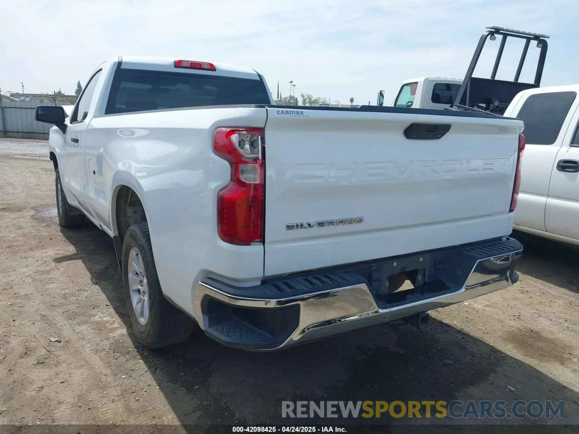 3 Photograph of a damaged car 3GCNWAEF8MG483830 CHEVROLET SILVERADO 1500 2021