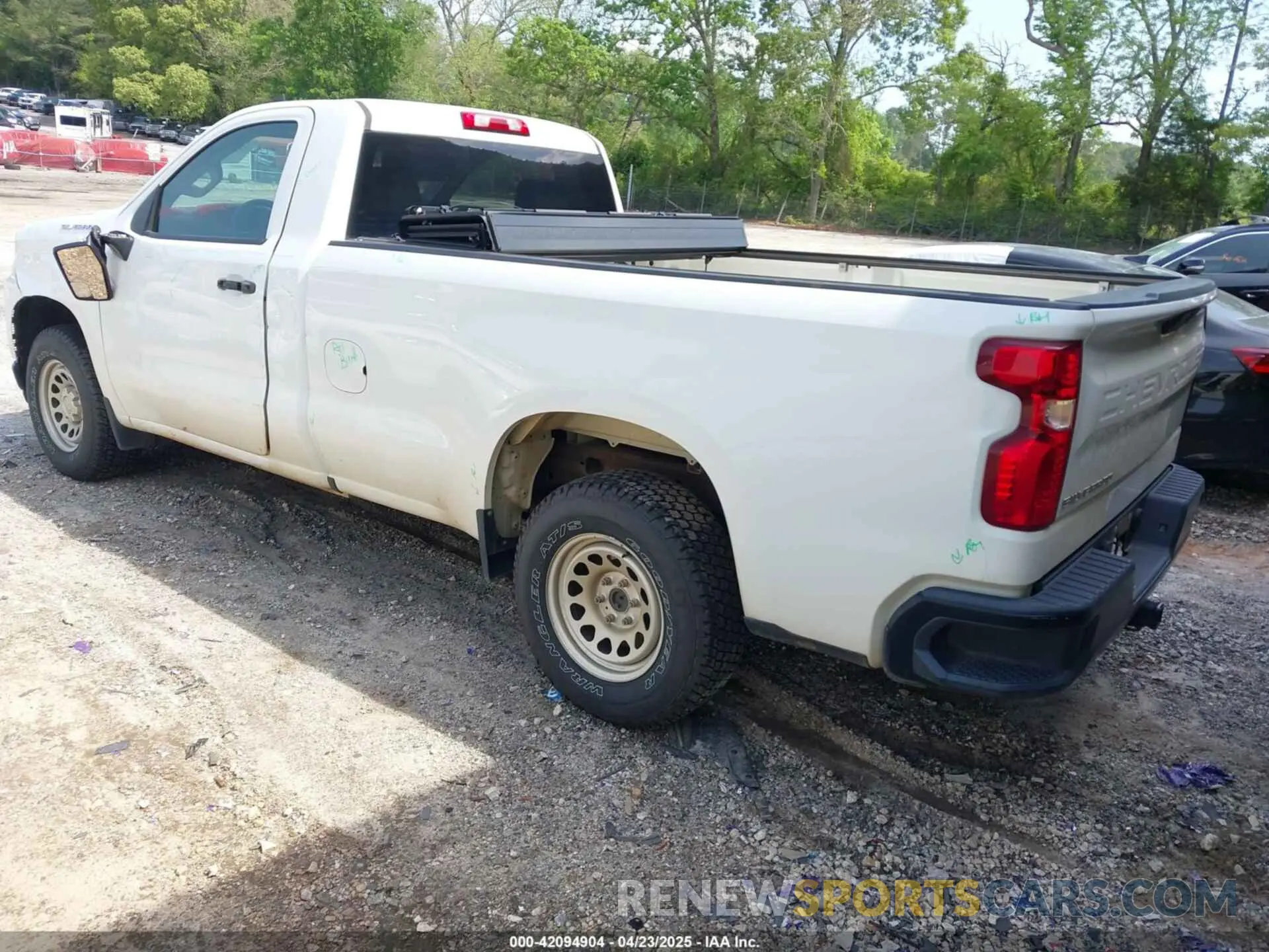 3 Photograph of a damaged car 3GCNWAEK8MG383885 CHEVROLET SILVERADO 1500 2021