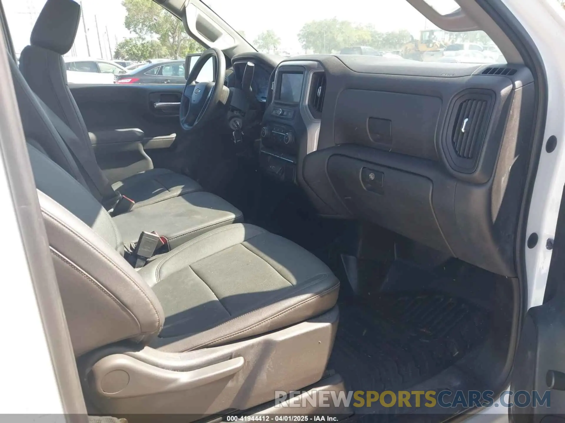 5 Photograph of a damaged car 3GCNYAEH1MG295419 CHEVROLET SILVERADO 1500 2021