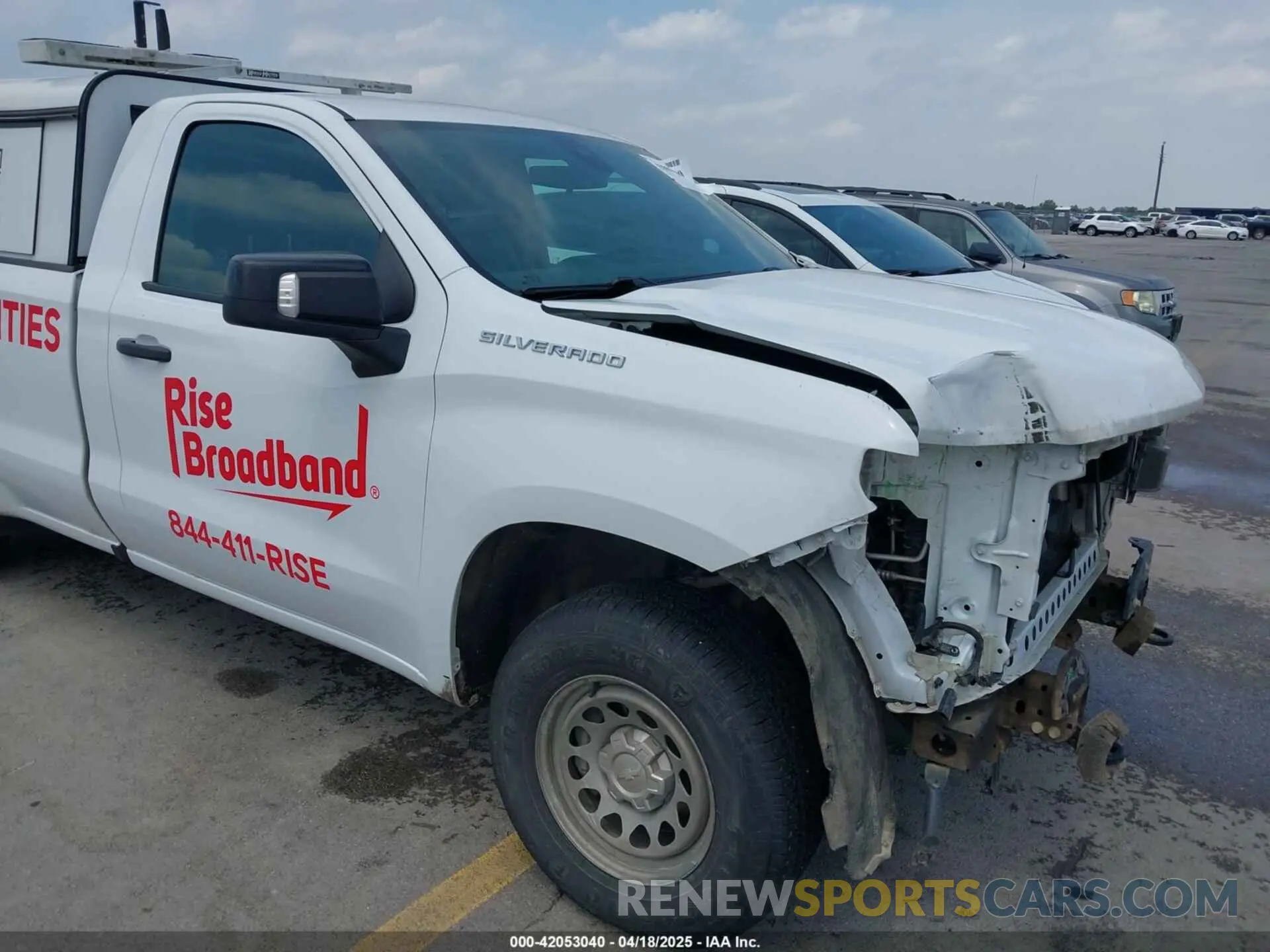 17 Photograph of a damaged car 3GCNYAEH3MG479597 CHEVROLET SILVERADO 1500 2021
