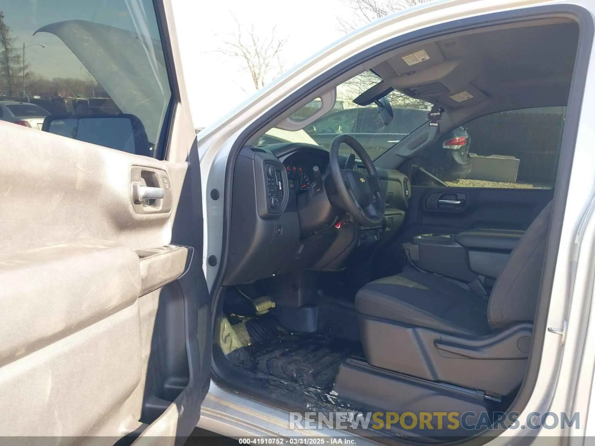 5 Photograph of a damaged car 3GCNYAEK2MG383018 CHEVROLET SILVERADO 1500 2021