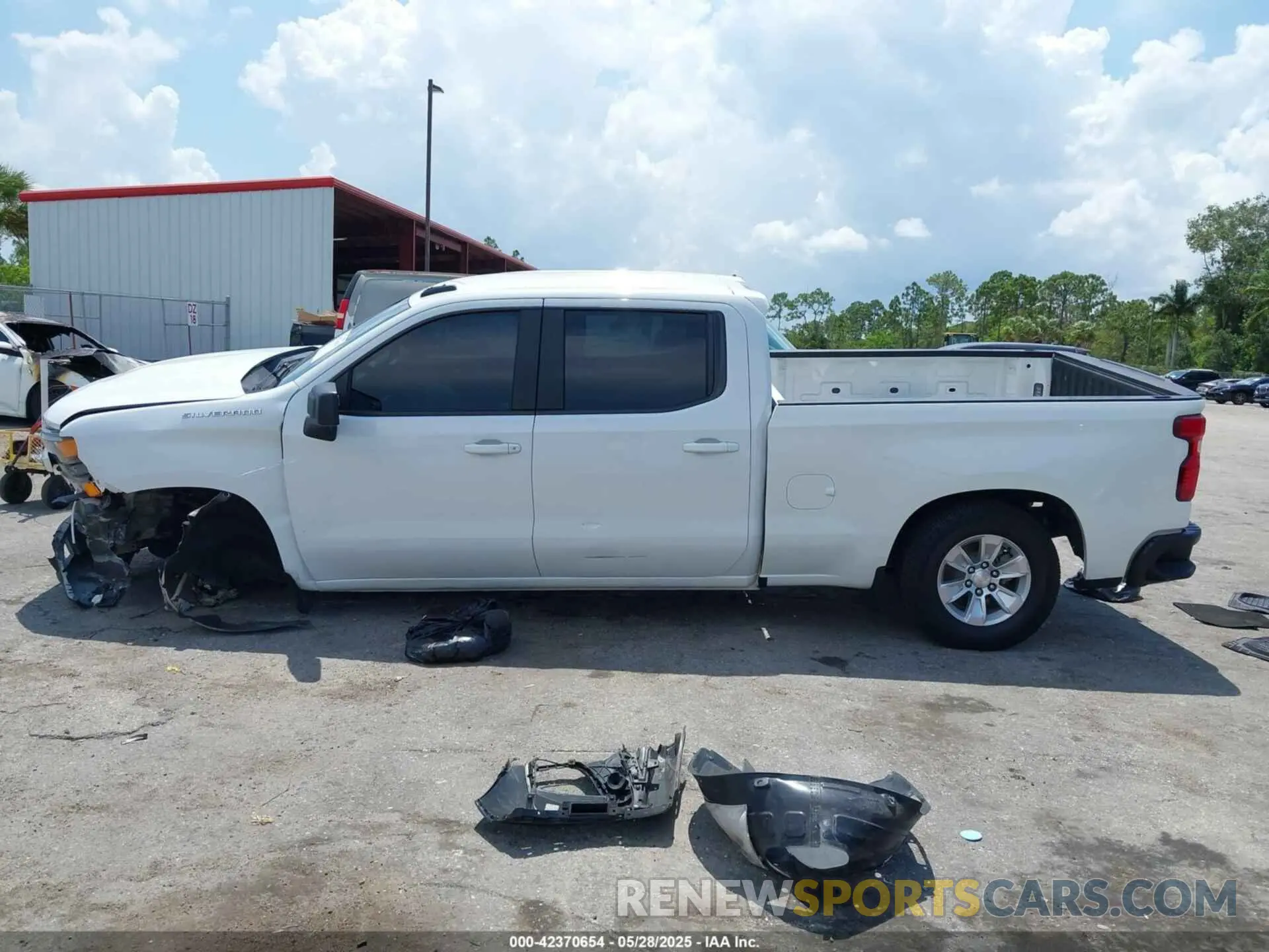 15 Photograph of a damaged car 3GCPWAEF6MG423540 CHEVROLET SILVERADO 1500 2021