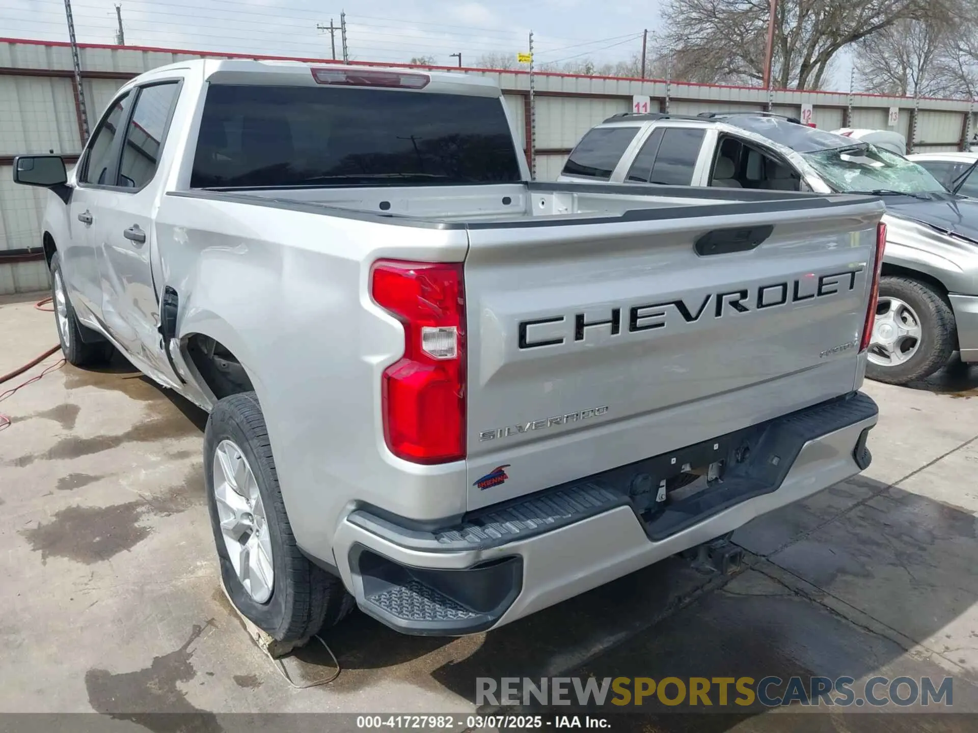 3 Photograph of a damaged car 3GCPWBEH7MG128776 CHEVROLET SILVERADO 1500 2021