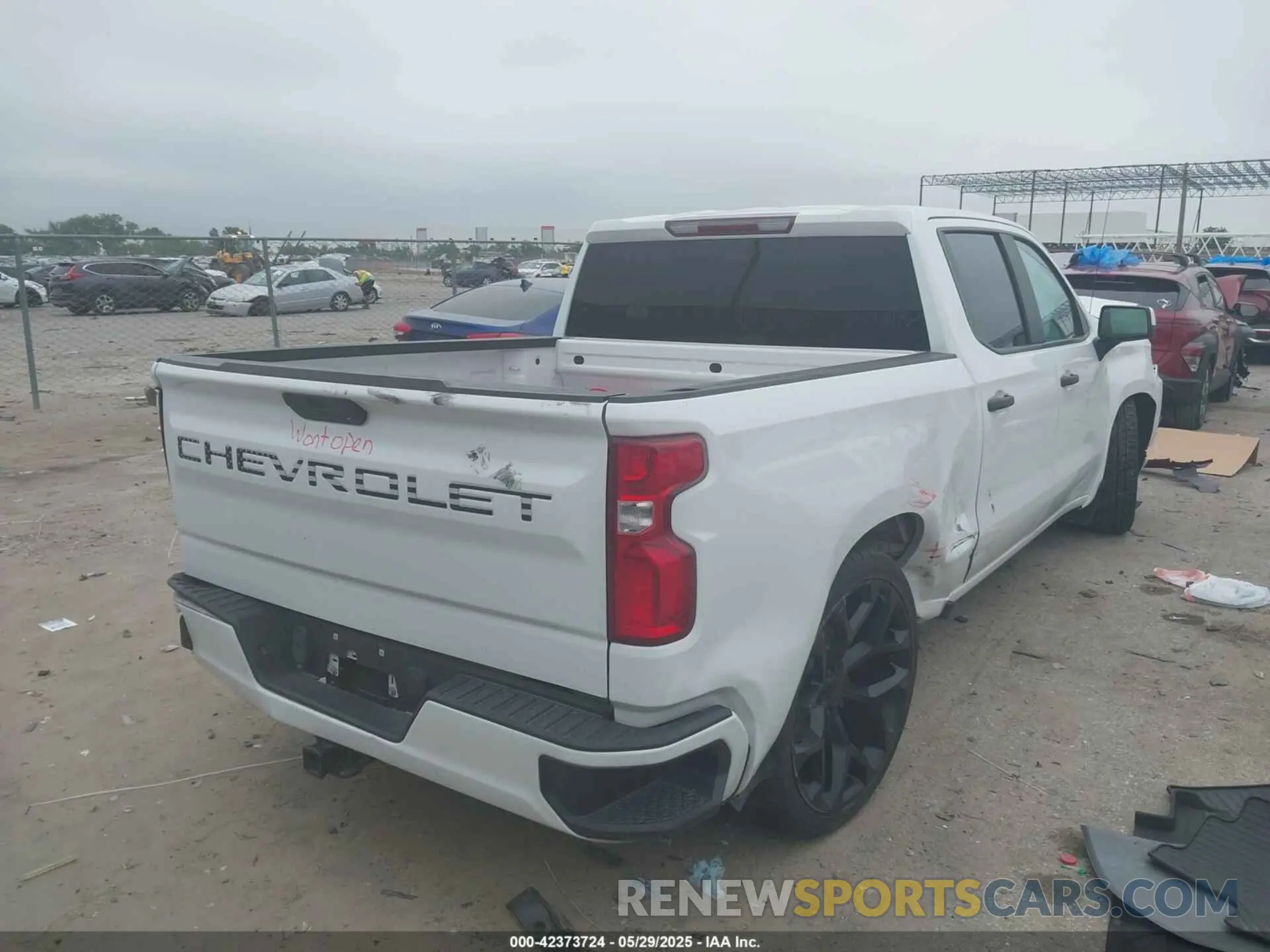 4 Photograph of a damaged car 3GCPWBEK9MG102403 CHEVROLET SILVERADO 1500 2021