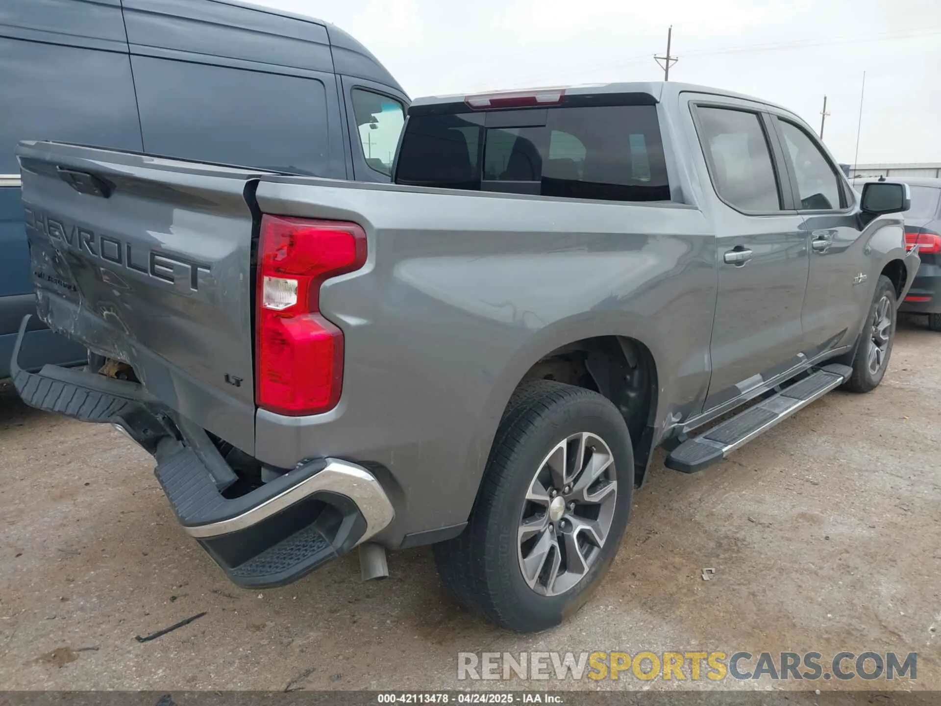 4 Photograph of a damaged car 3GCPWCED5MG133512 CHEVROLET SILVERADO 1500 2021