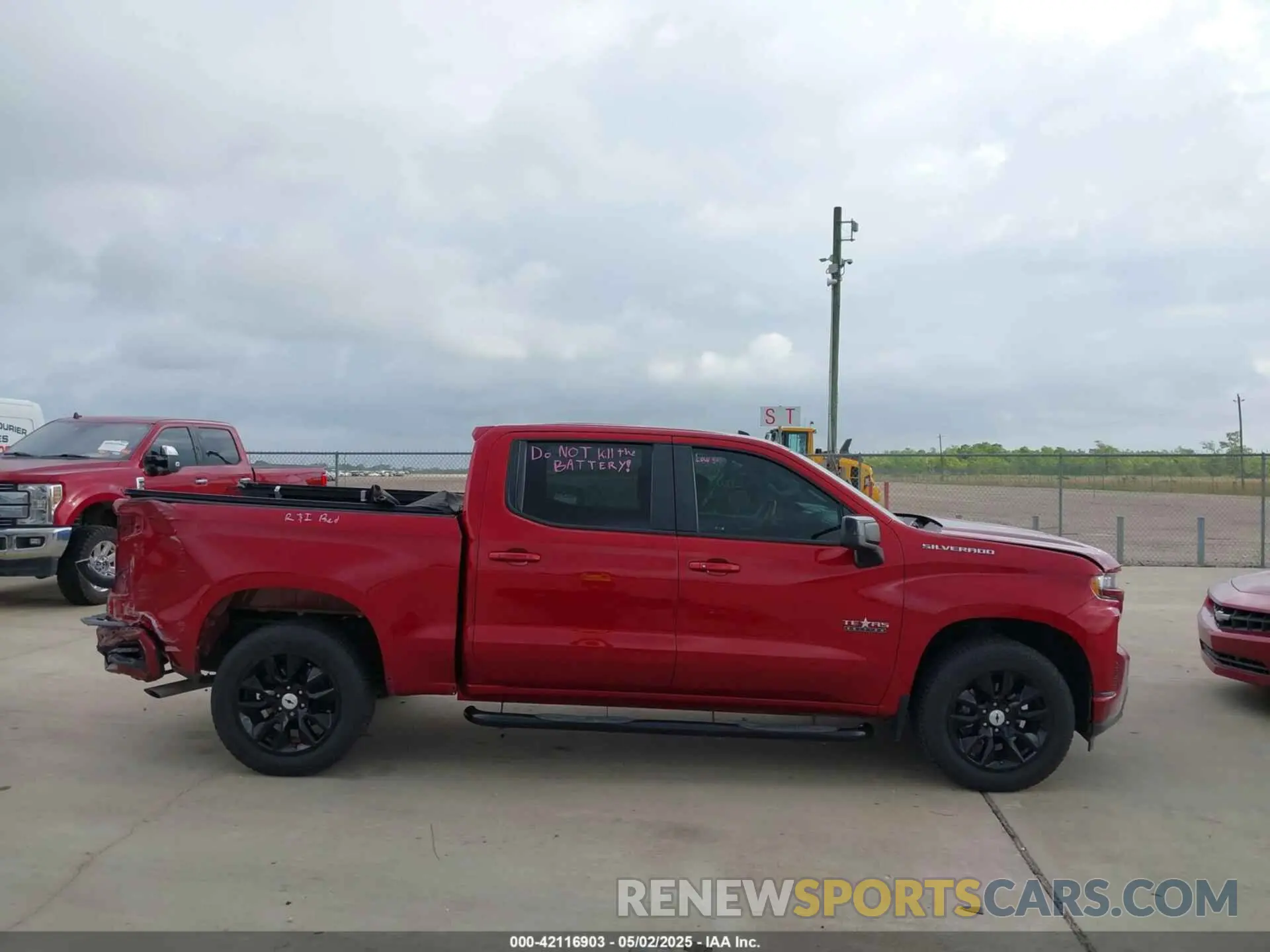 13 Photograph of a damaged car 3GCPWDED8MG385275 CHEVROLET SILVERADO 1500 2021