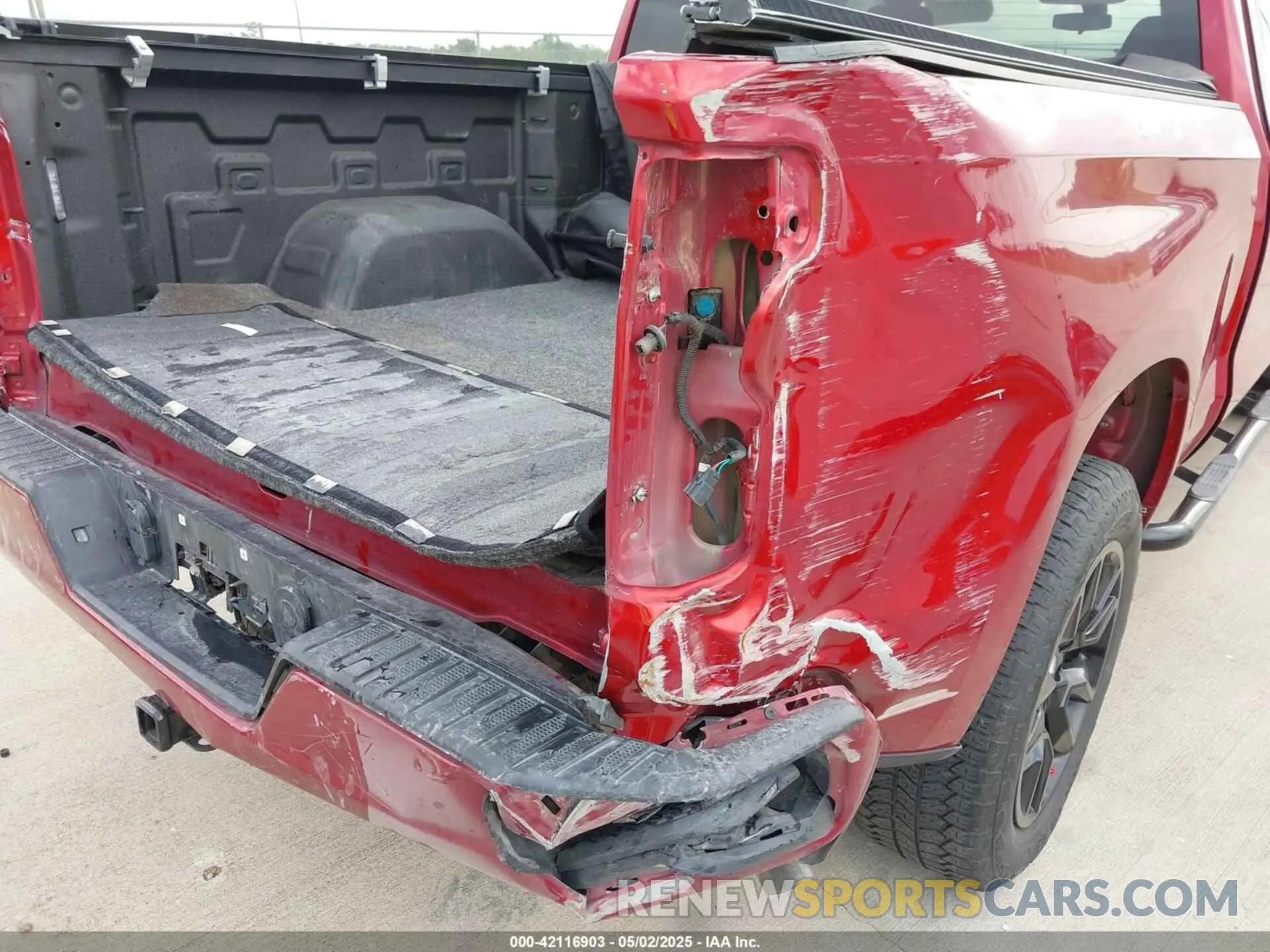 17 Photograph of a damaged car 3GCPWDED8MG385275 CHEVROLET SILVERADO 1500 2021