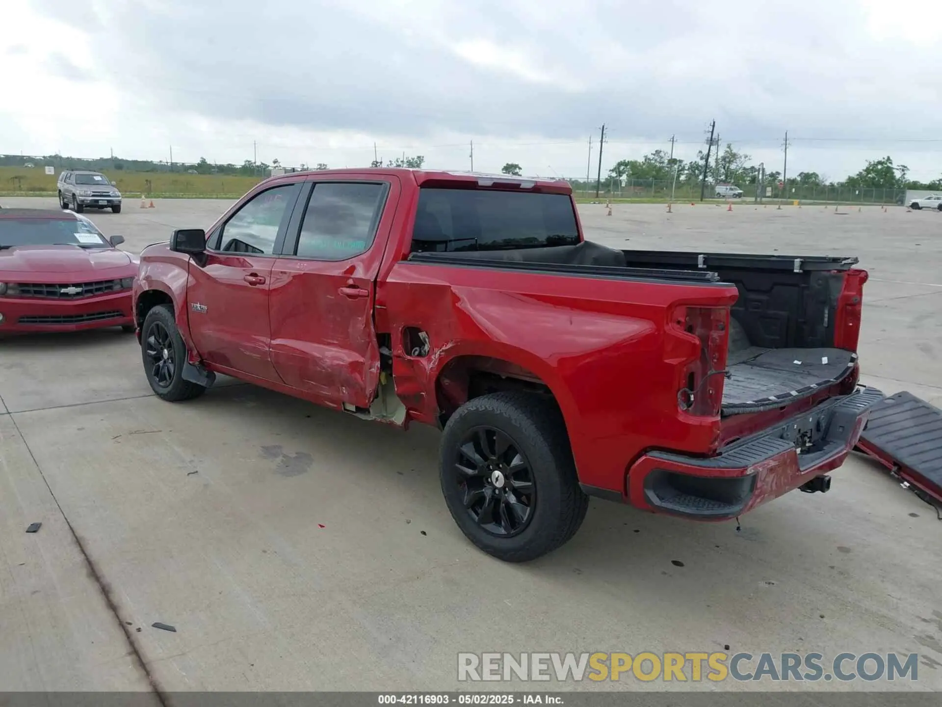 3 Photograph of a damaged car 3GCPWDED8MG385275 CHEVROLET SILVERADO 1500 2021