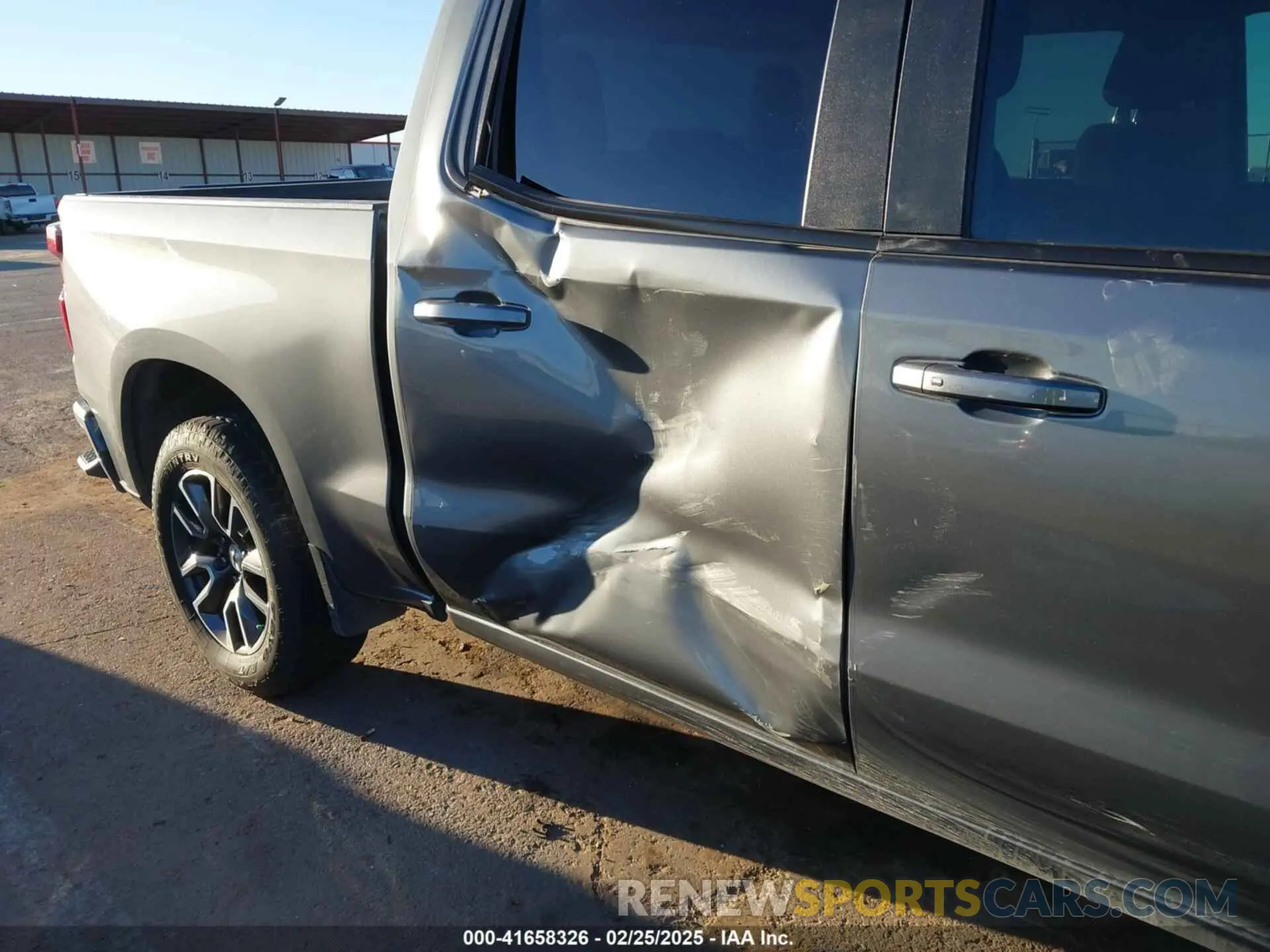 17 Photograph of a damaged car 3GCPWDEDXMG200255 CHEVROLET SILVERADO 1500 2021
