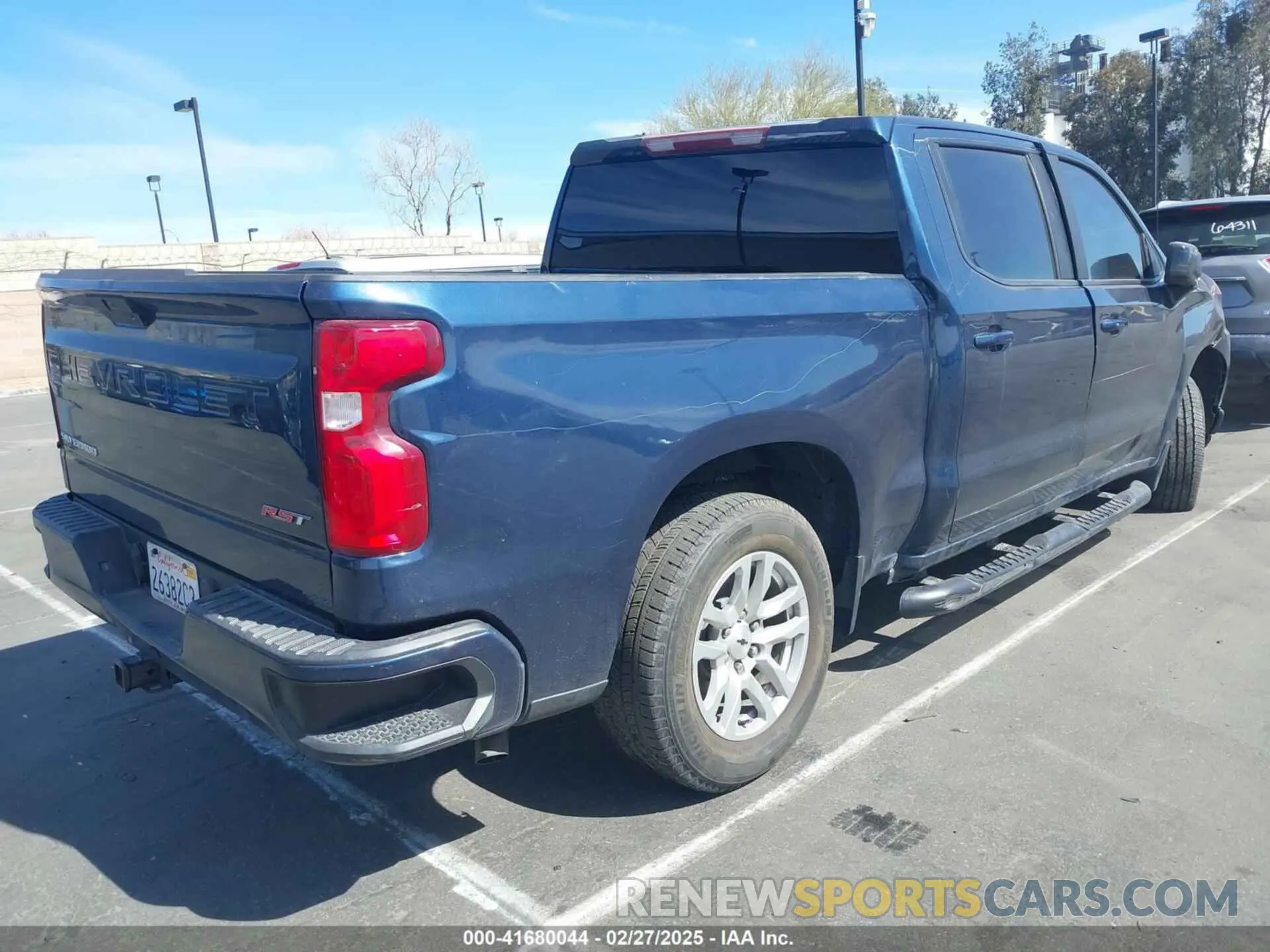 4 Photograph of a damaged car 3GCPWDET8MG103031 CHEVROLET SILVERADO 1500 2021