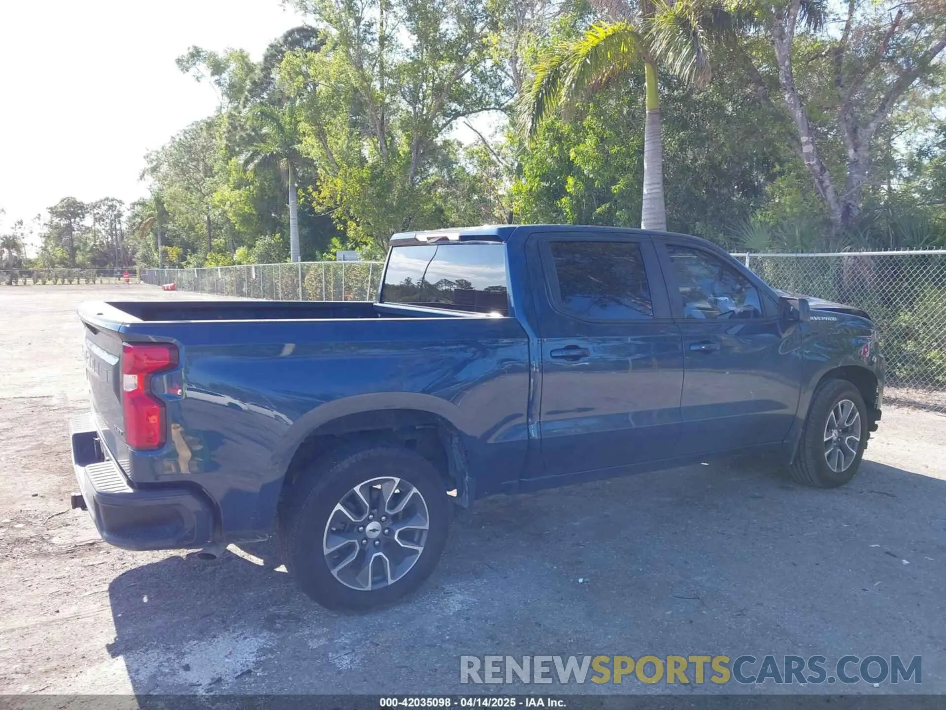 12 Photograph of a damaged car 3GCPWDETXMG416324 CHEVROLET SILVERADO 1500 2021