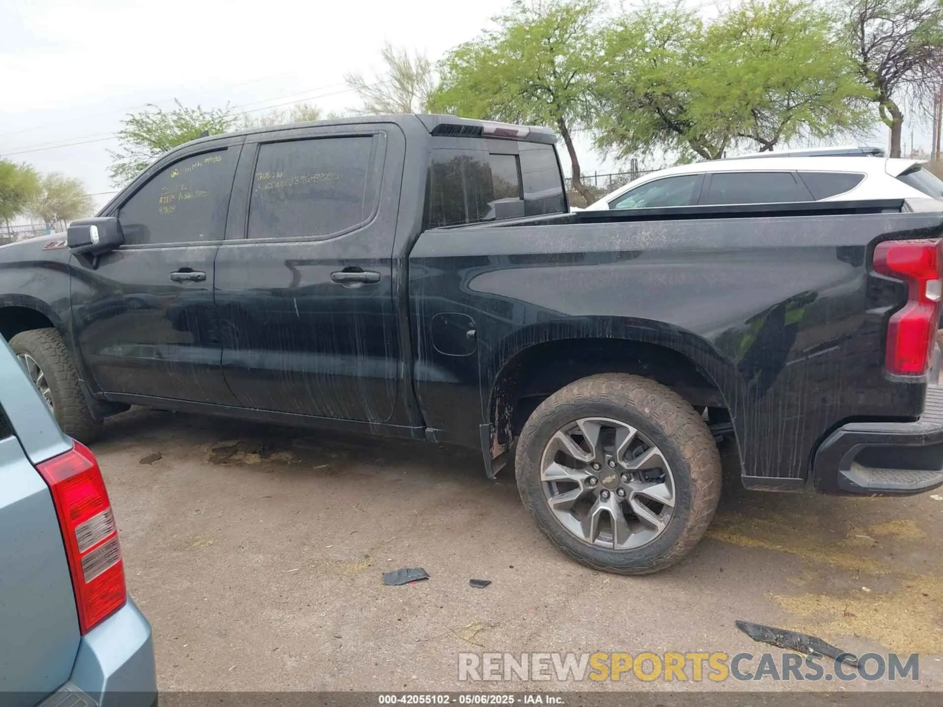 13 Photograph of a damaged car 3GCPWEED3MG432055 CHEVROLET SILVERADO 1500 2021