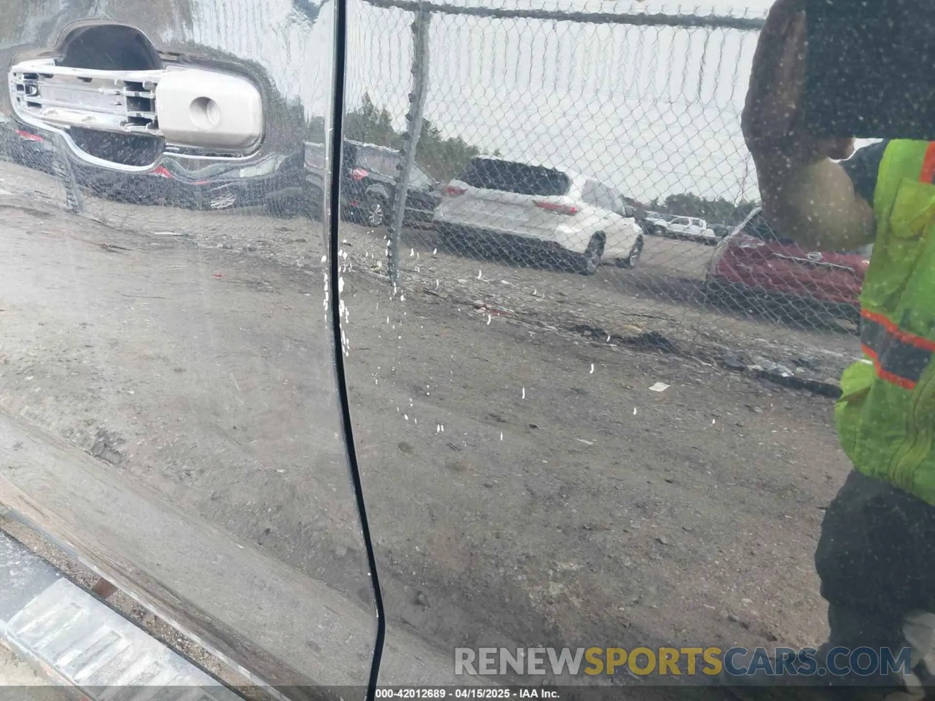 18 Photograph of a damaged car 3GCPYBEH9MG172952 CHEVROLET SILVERADO 1500 2021