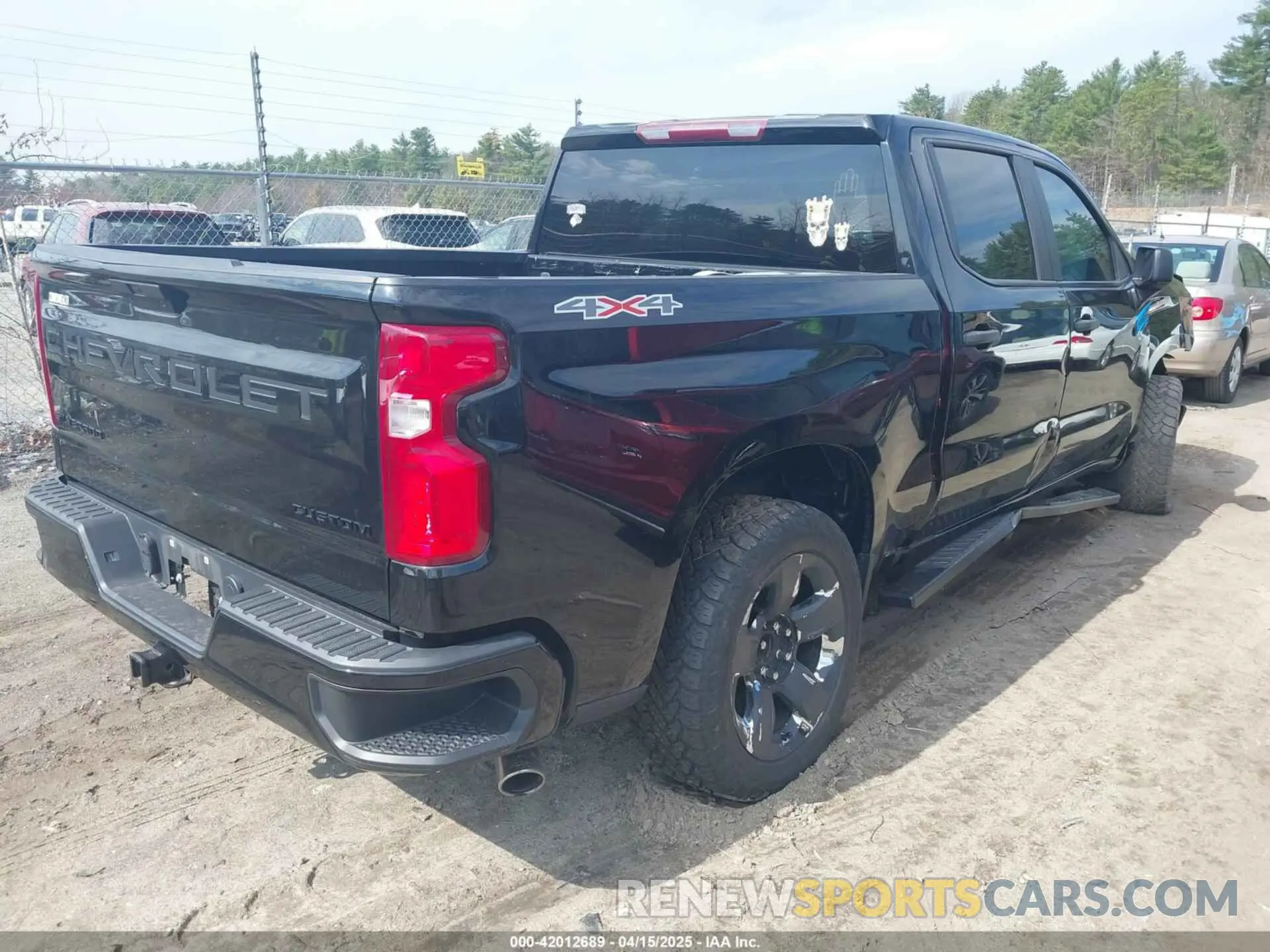 4 Photograph of a damaged car 3GCPYBEH9MG172952 CHEVROLET SILVERADO 1500 2021