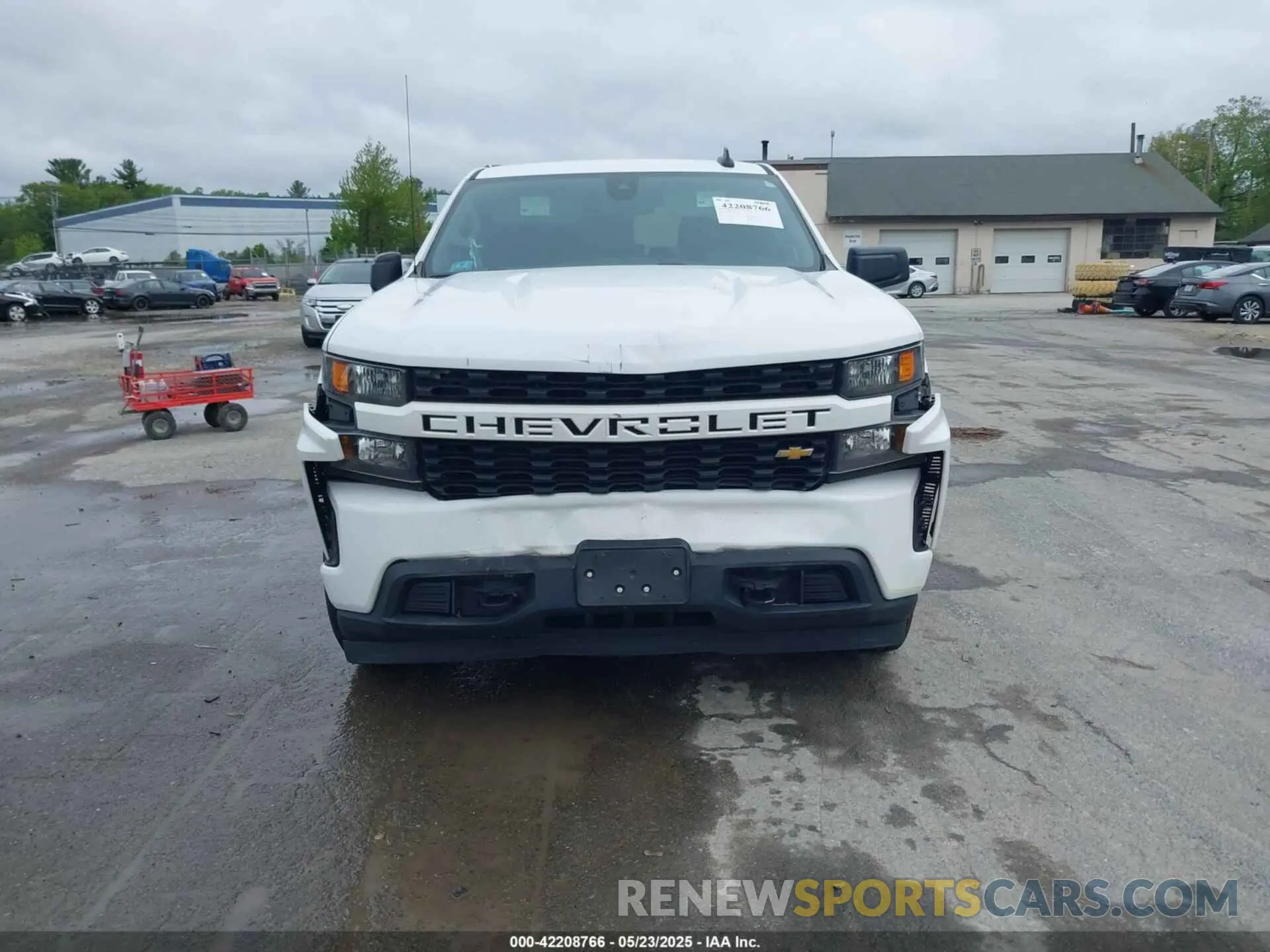12 Photograph of a damaged car 3GCPYBEK1MG262317 CHEVROLET SILVERADO 1500 2021