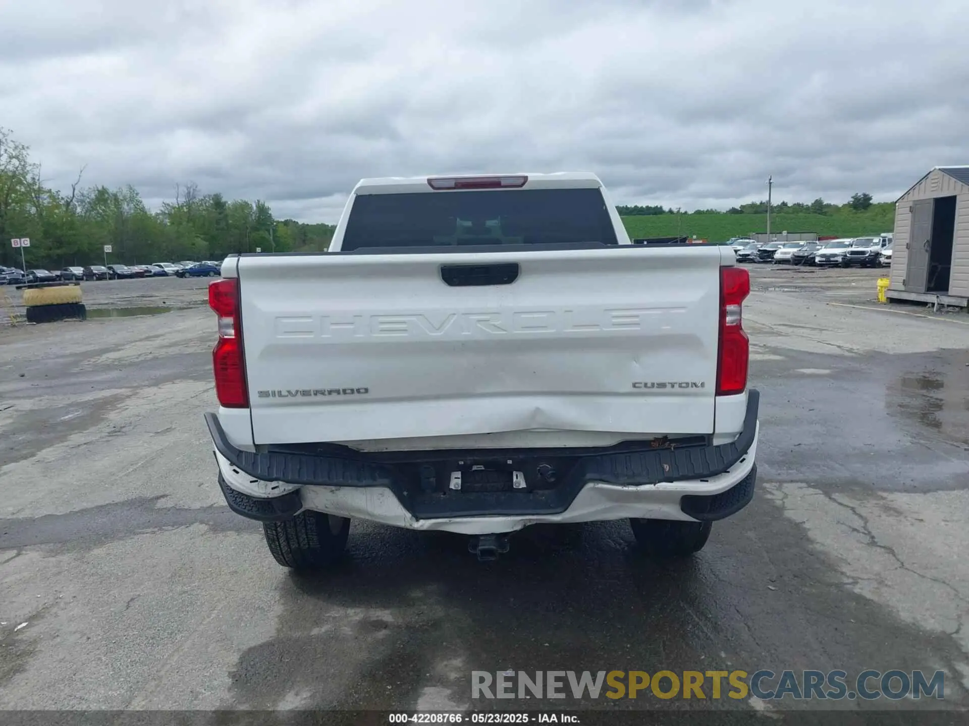 16 Photograph of a damaged car 3GCPYBEK1MG262317 CHEVROLET SILVERADO 1500 2021