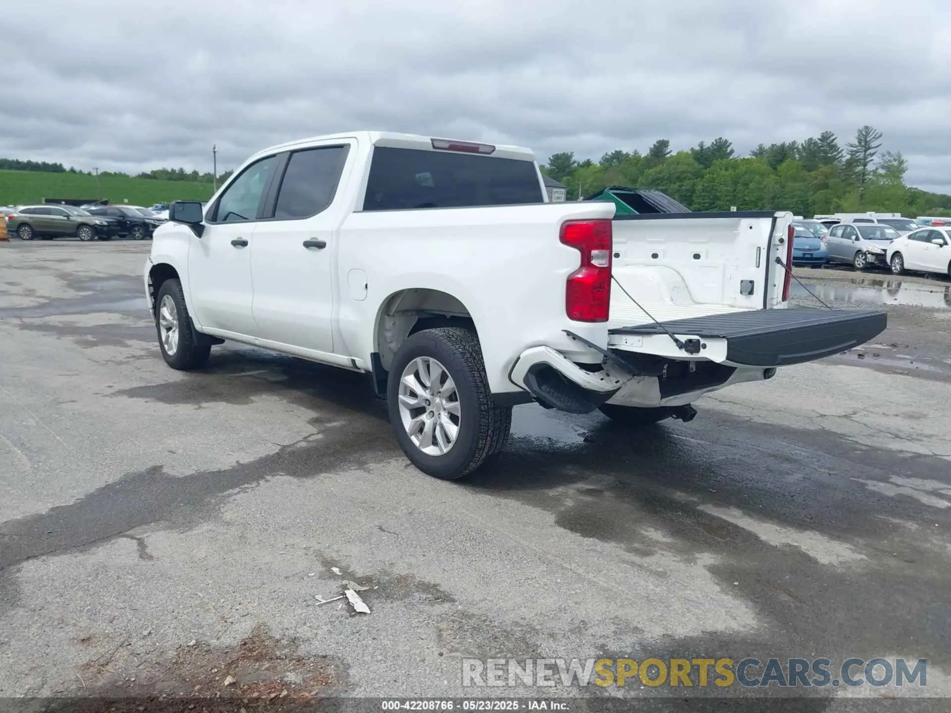 3 Photograph of a damaged car 3GCPYBEK1MG262317 CHEVROLET SILVERADO 1500 2021