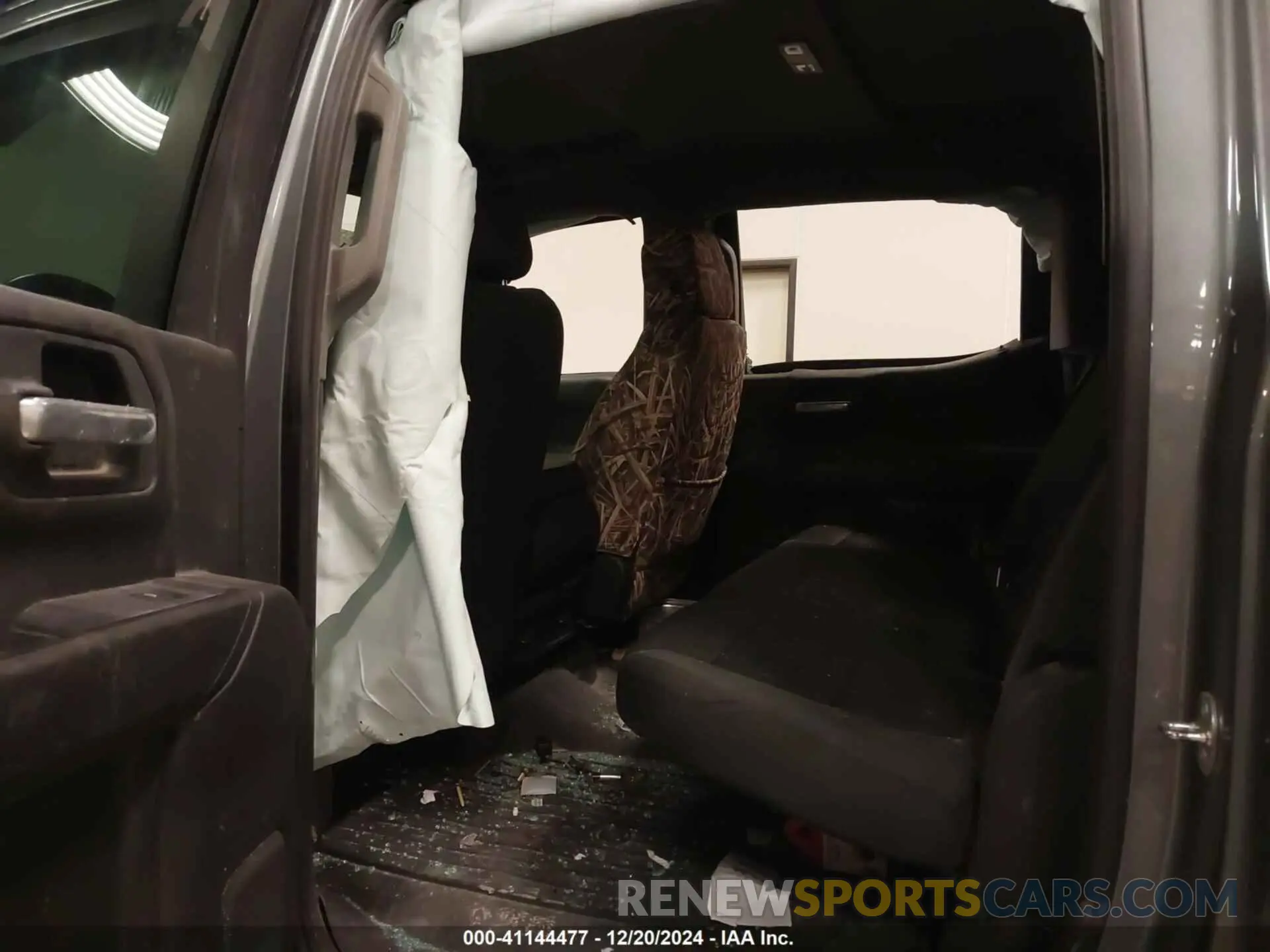 8 Photograph of a damaged car 3GCPYBEK1MG325092 CHEVROLET SILVERADO 1500 2021