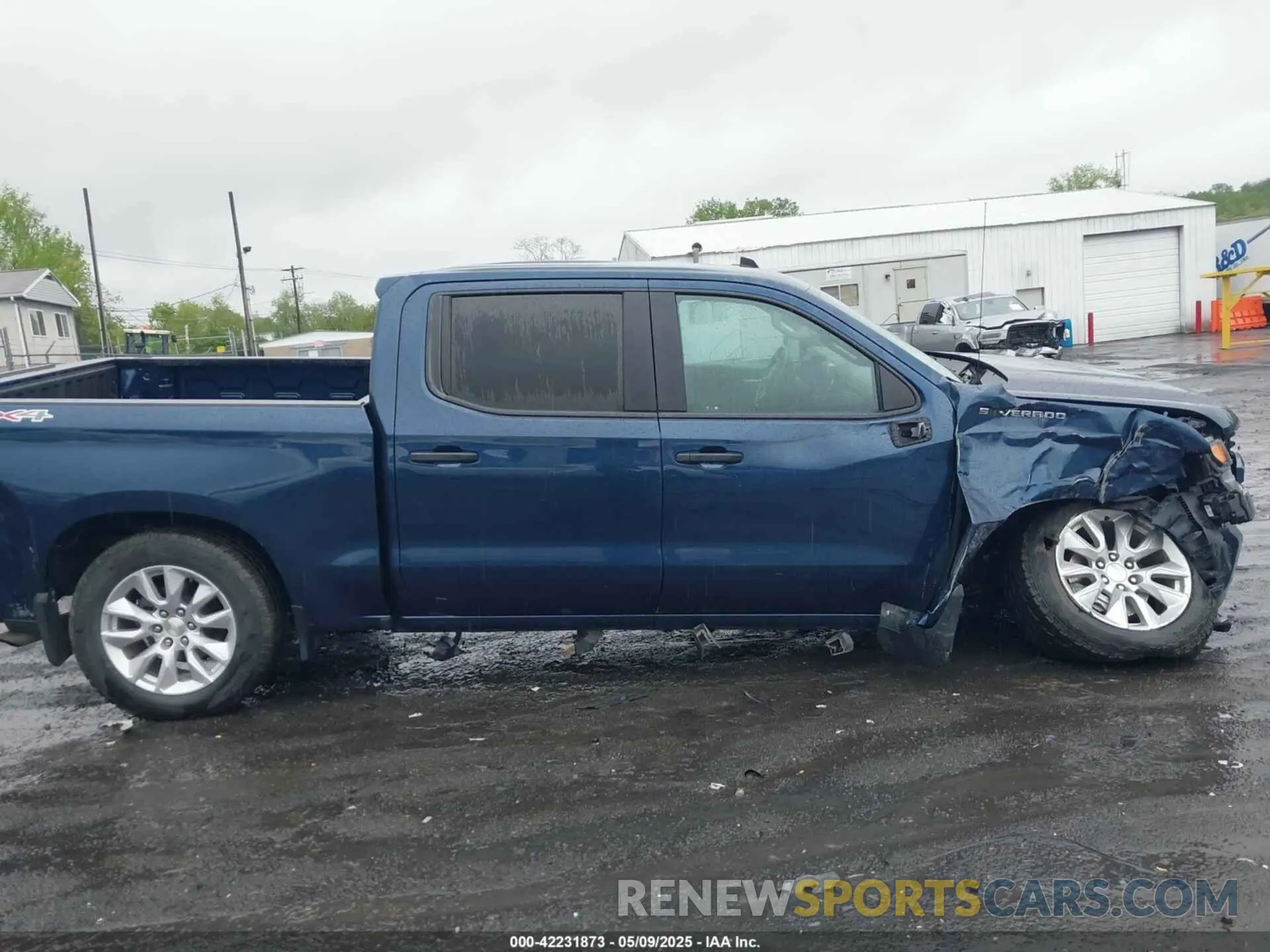 13 Photograph of a damaged car 3GCPYBEK3MG294668 CHEVROLET SILVERADO 1500 2021