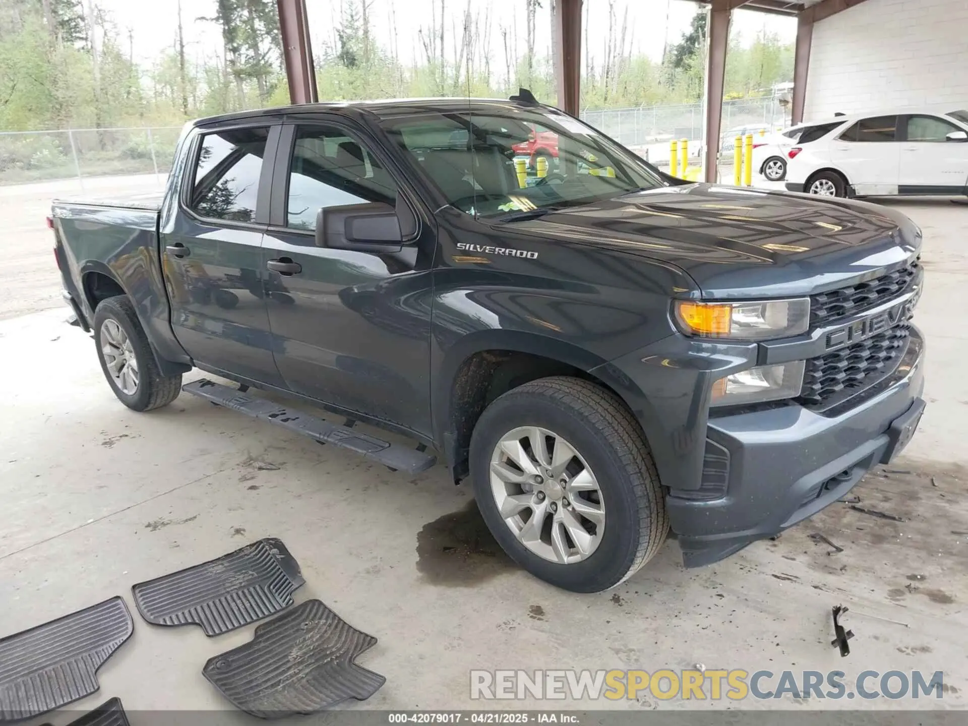 1 Photograph of a damaged car 3GCPYBEK4MG162700 CHEVROLET SILVERADO 1500 2021