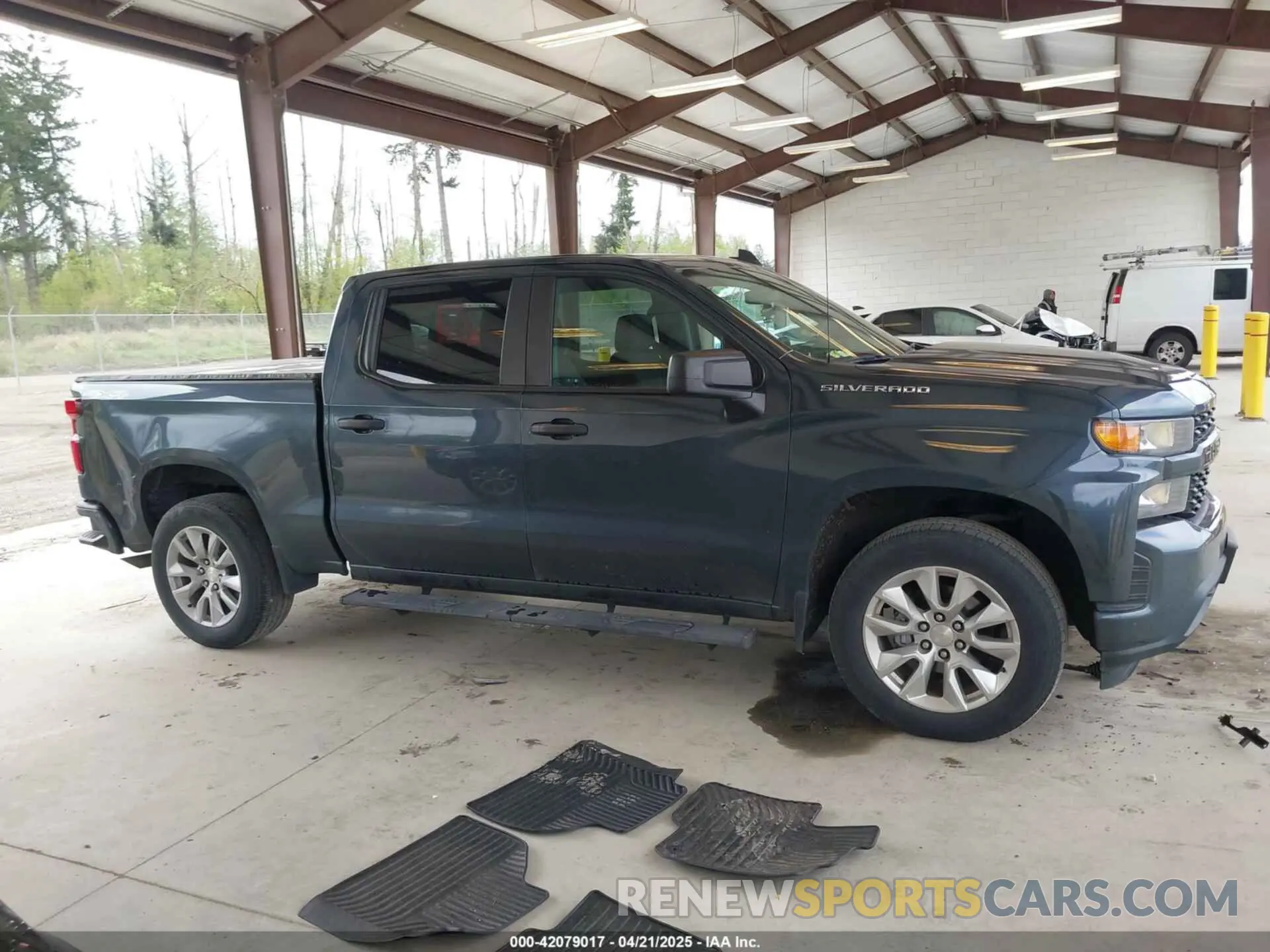 13 Photograph of a damaged car 3GCPYBEK4MG162700 CHEVROLET SILVERADO 1500 2021