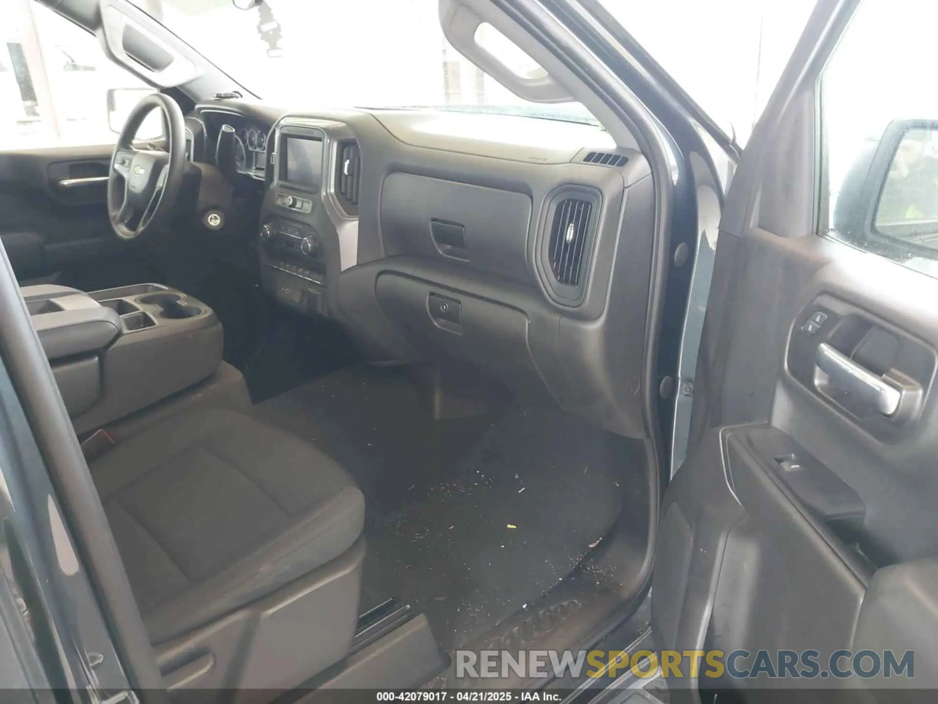 5 Photograph of a damaged car 3GCPYBEK4MG162700 CHEVROLET SILVERADO 1500 2021