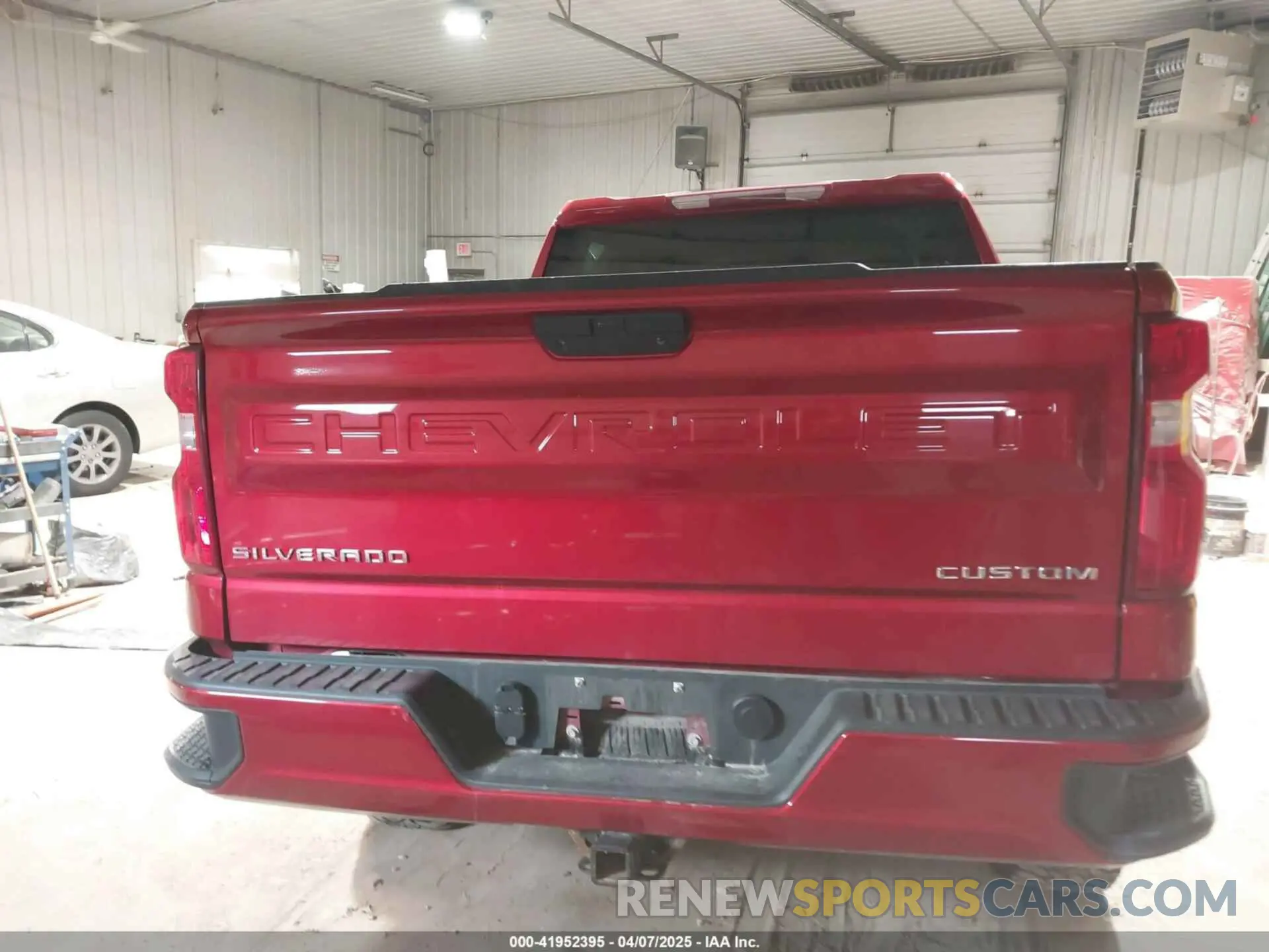 17 Photograph of a damaged car 3GCPYBEK5MG240238 CHEVROLET SILVERADO 1500 2021