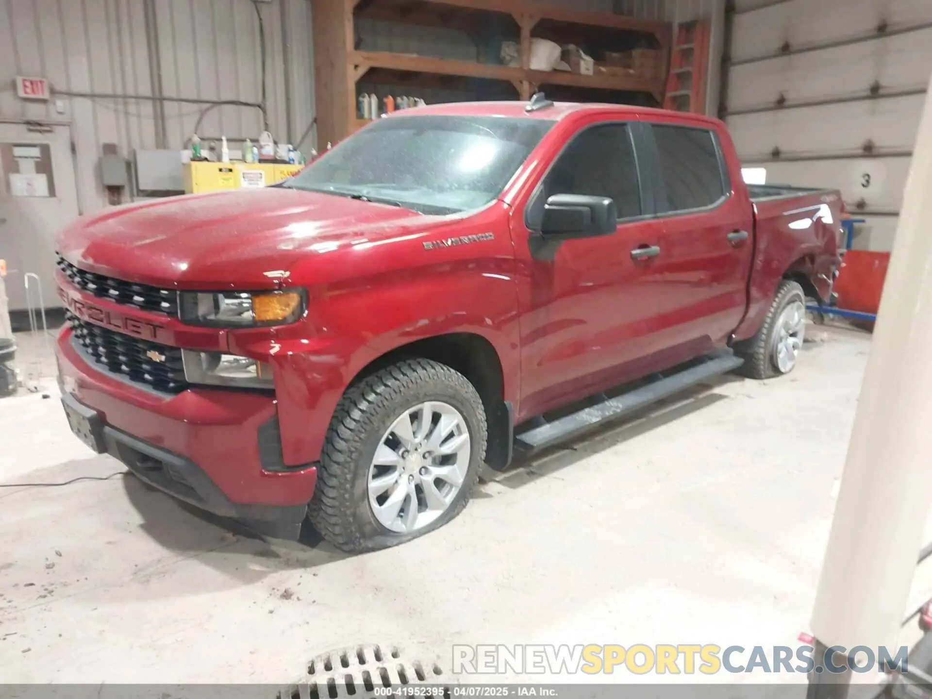 2 Photograph of a damaged car 3GCPYBEK5MG240238 CHEVROLET SILVERADO 1500 2021