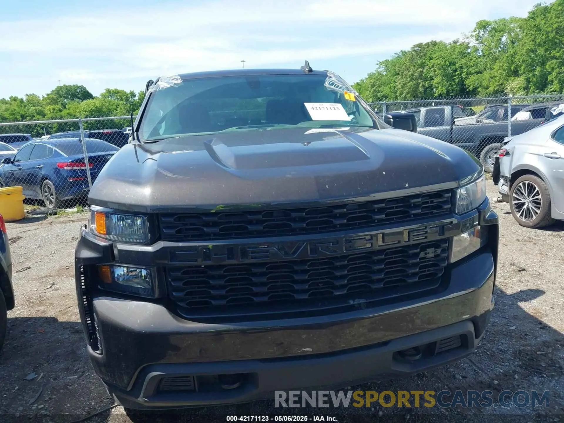 11 Photograph of a damaged car 3GCPYBEK5MG240529 CHEVROLET SILVERADO 1500 2021